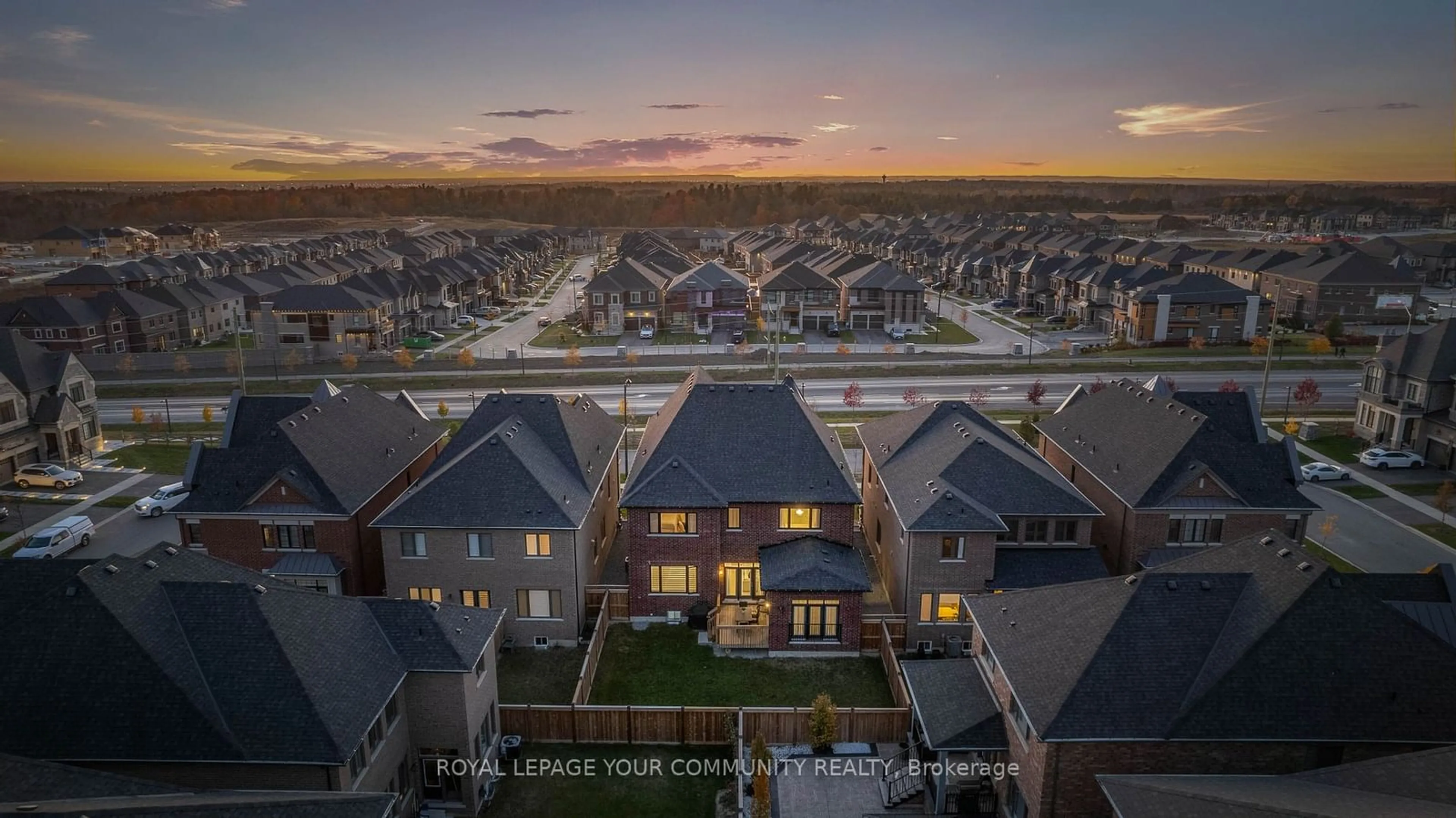 A pic from exterior of the house or condo, the fenced backyard for 64 Deerhaven Cres, Vaughan Ontario L4H 5E1