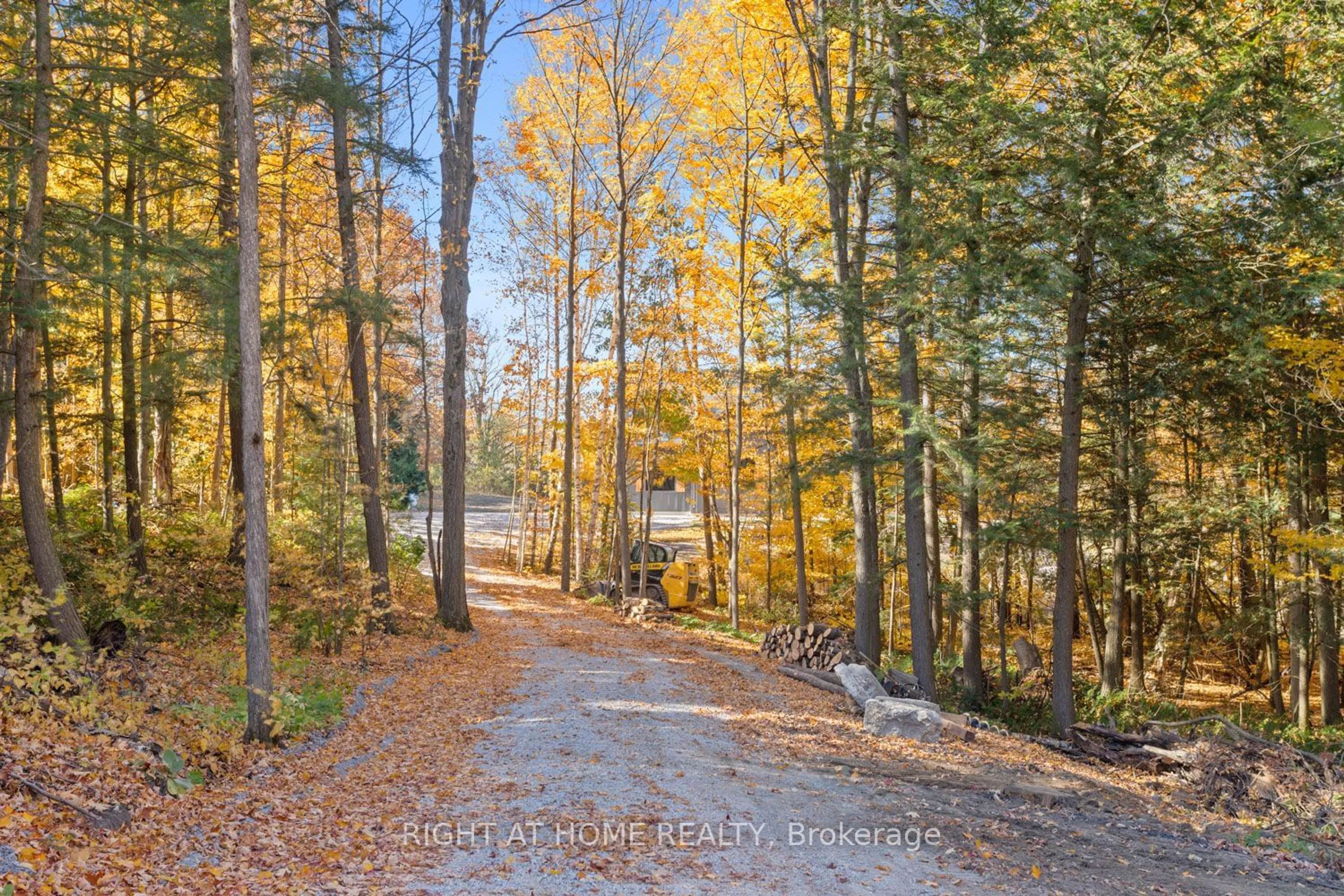 A pic from exterior of the house or condo, the street view for 20720 Sideroad 18a Rd, Brock Ontario L0E 1E0