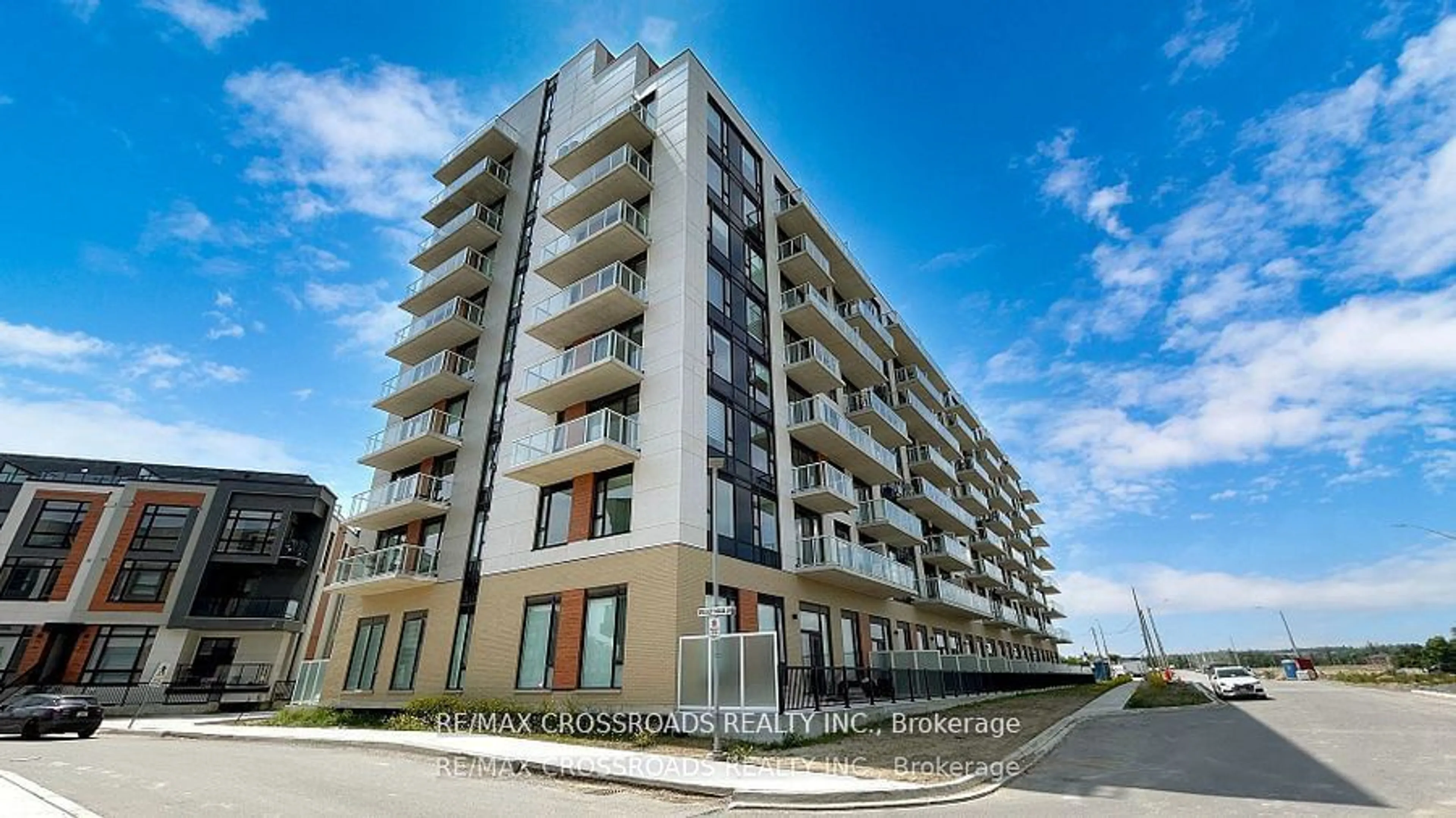 A pic from exterior of the house or condo, the front or back of building for 6 David Eyer Rd #410, Vaughan Ontario L4S 1M4