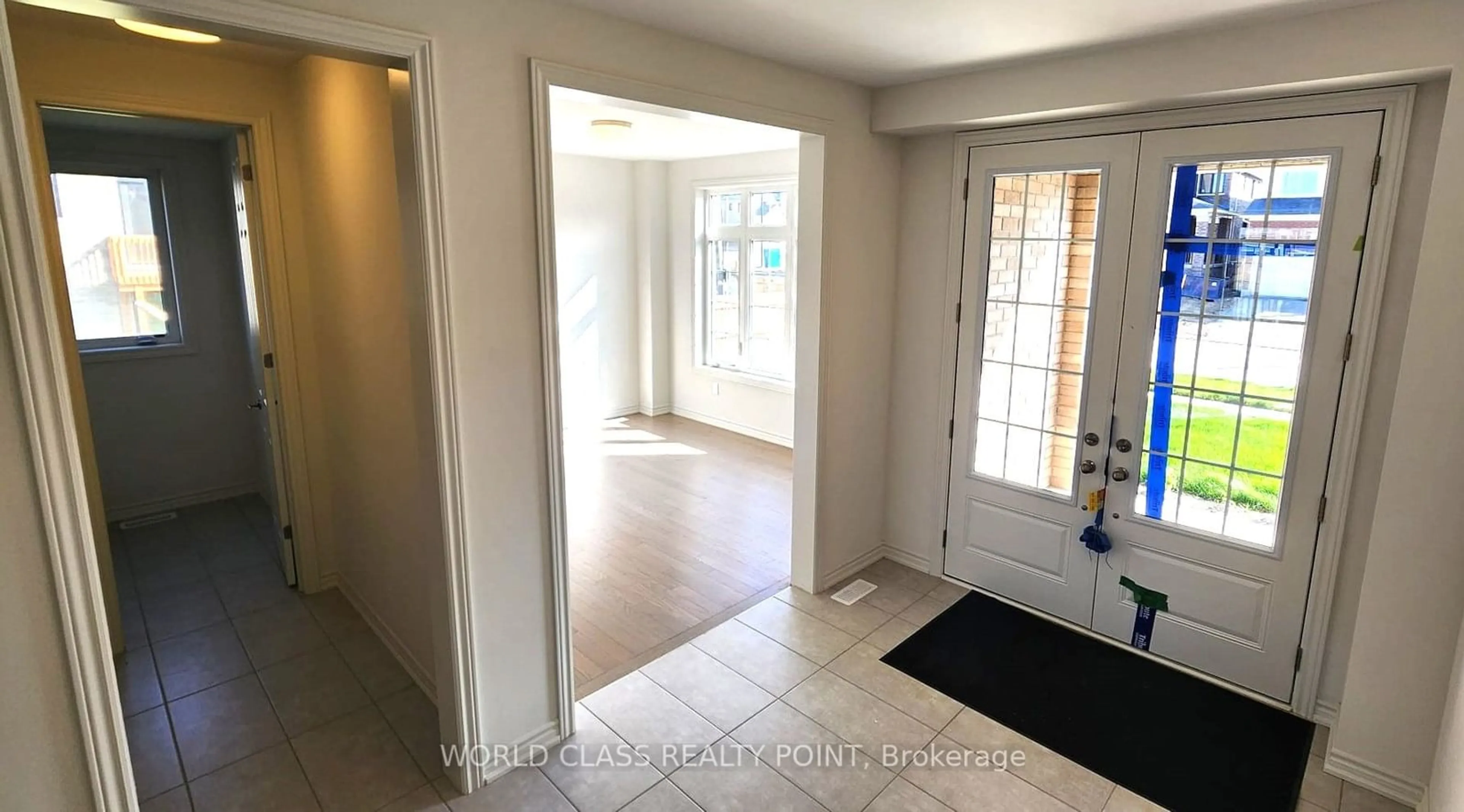 Indoor entryway, not visible floor for 121 Bluebird Blvd, Adjala-Tosorontio Ontario L0G 1W0