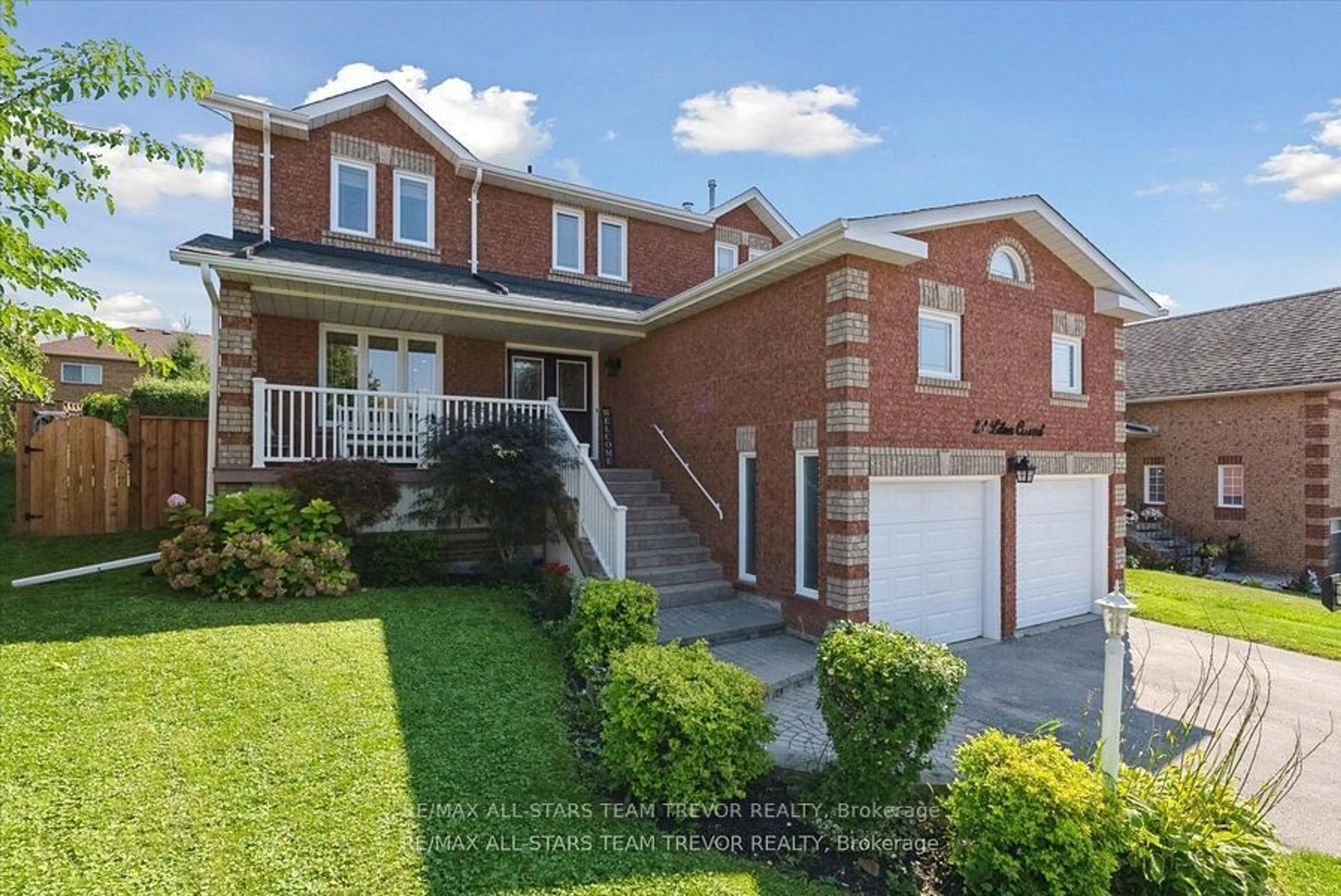 Frontside or backside of a home, the street view for 23 Litner Cres, Georgina Ontario L4P 3V1