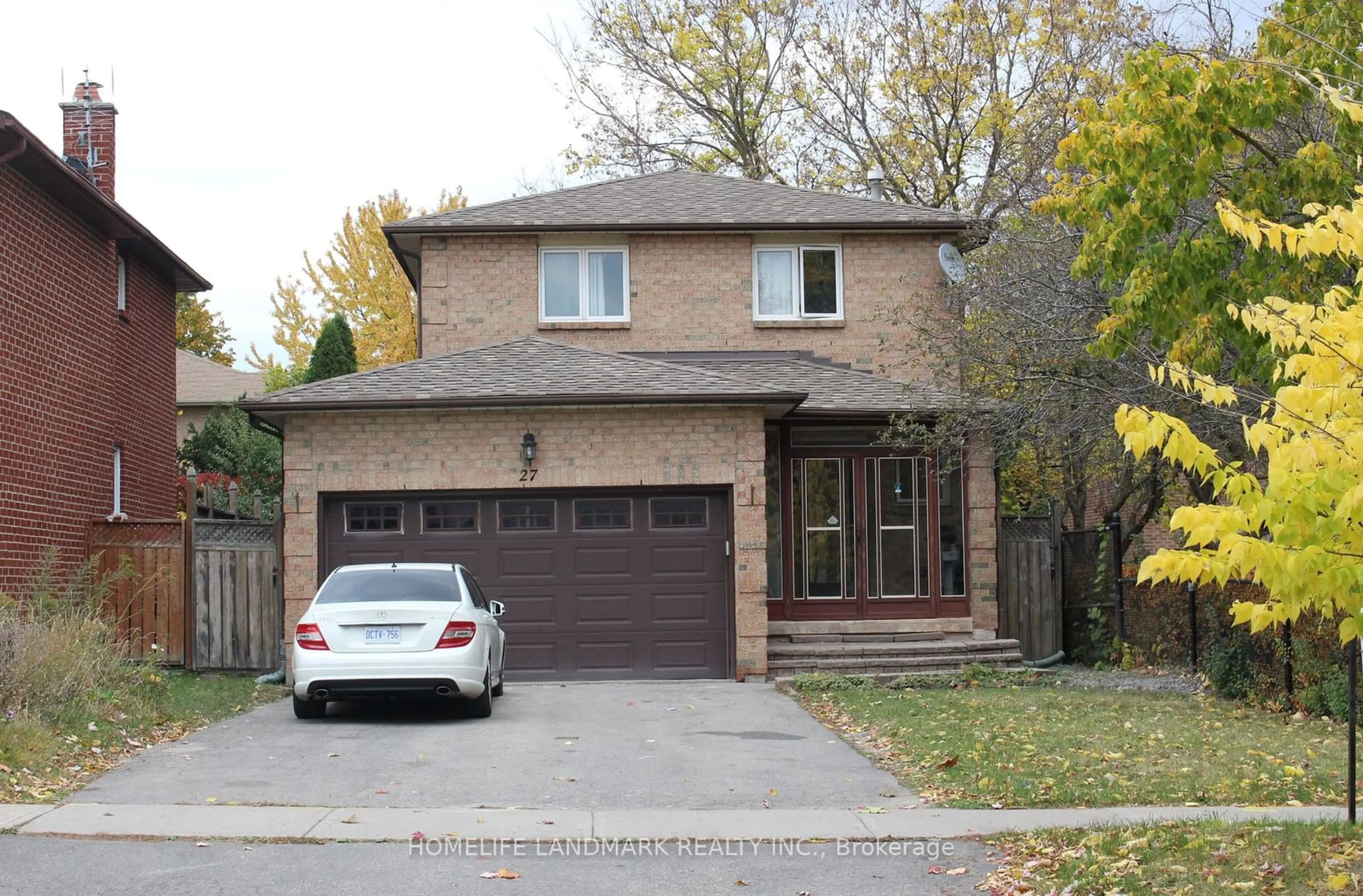 Home with brick exterior material for 27 Pugsley Ave, Richmond Hill Ontario L4C 8V2