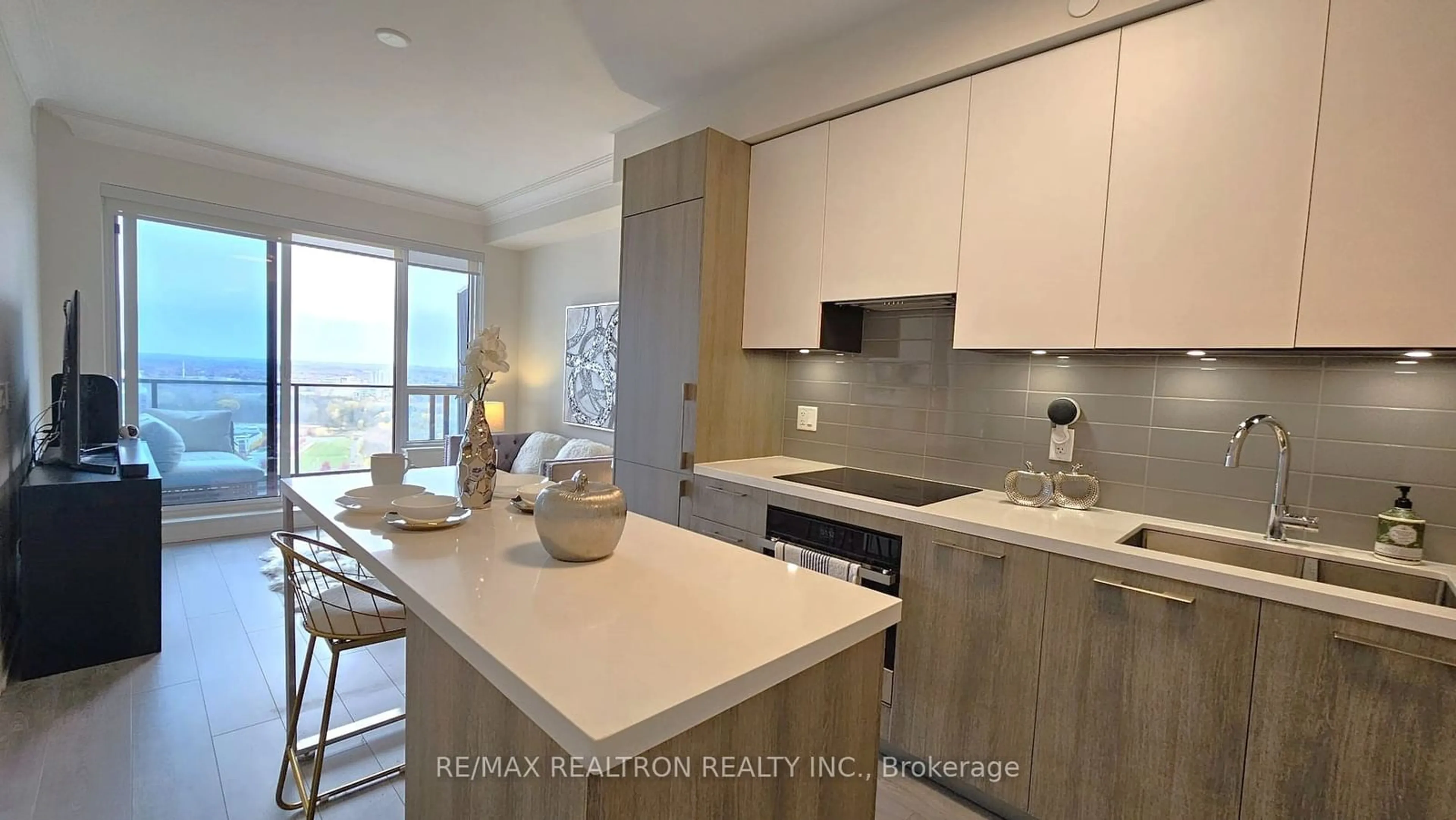 Open concept kitchen for 8 Water Walk Dr #2711, Markham Ontario L3R 6L4