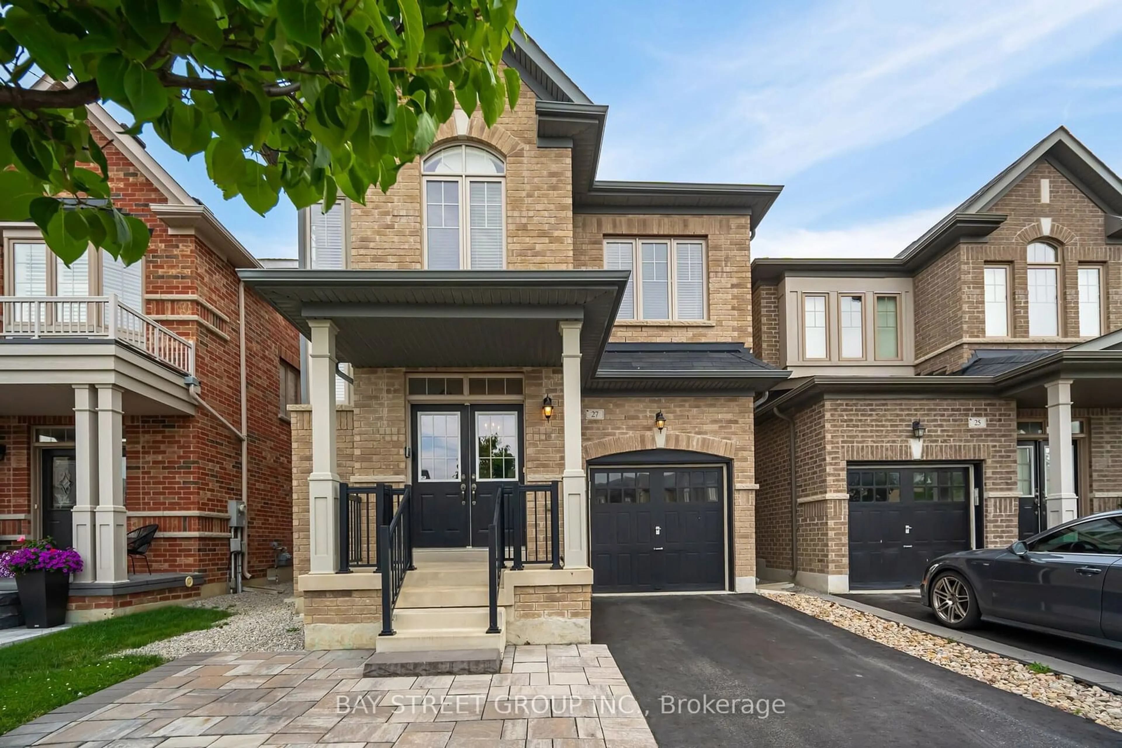 Home with brick exterior material for 27 Dunedin Dr, Vaughan Ontario L4H 3N5