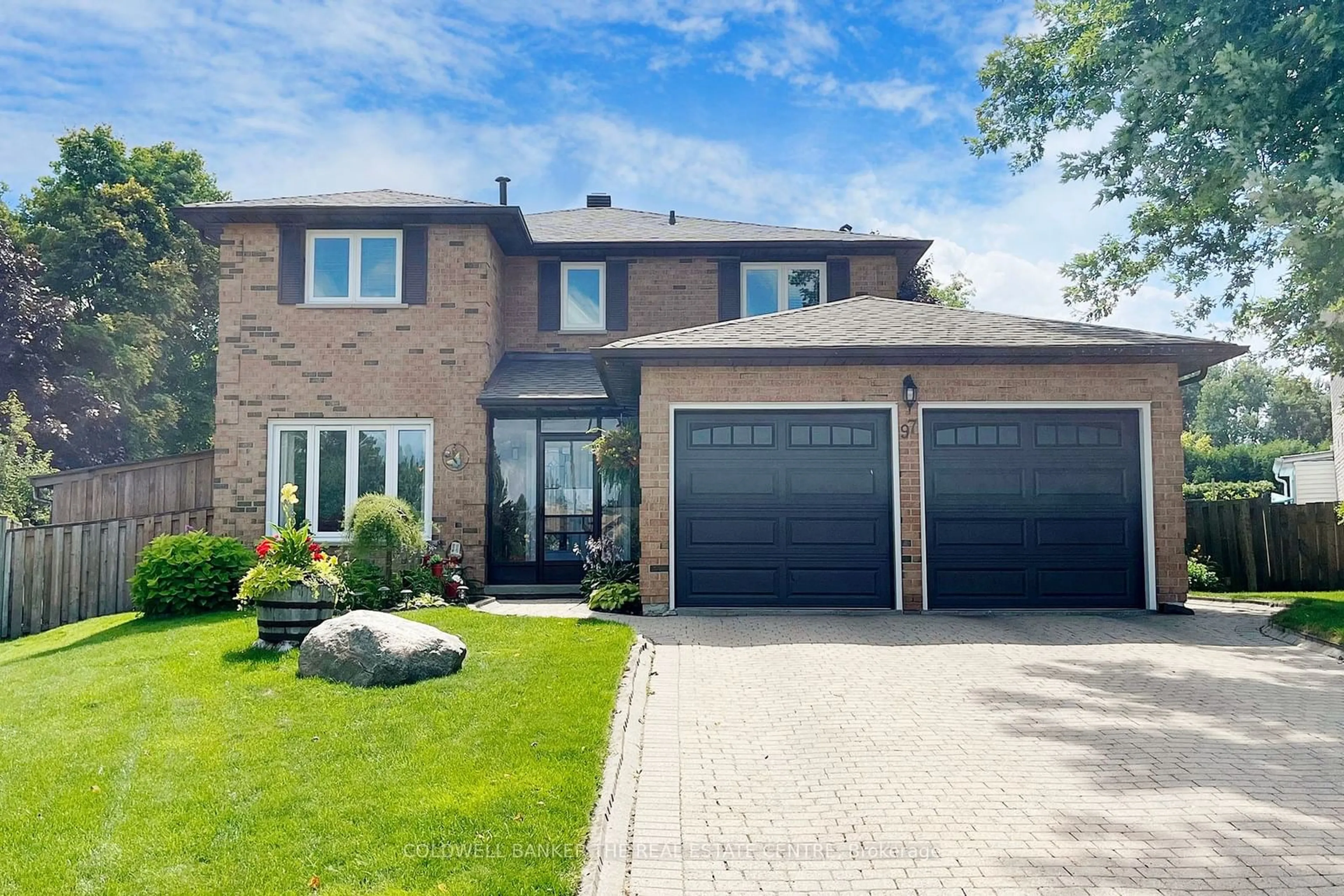 Home with brick exterior material for 97 Little Crt, Newmarket Ontario L3Y 6S4