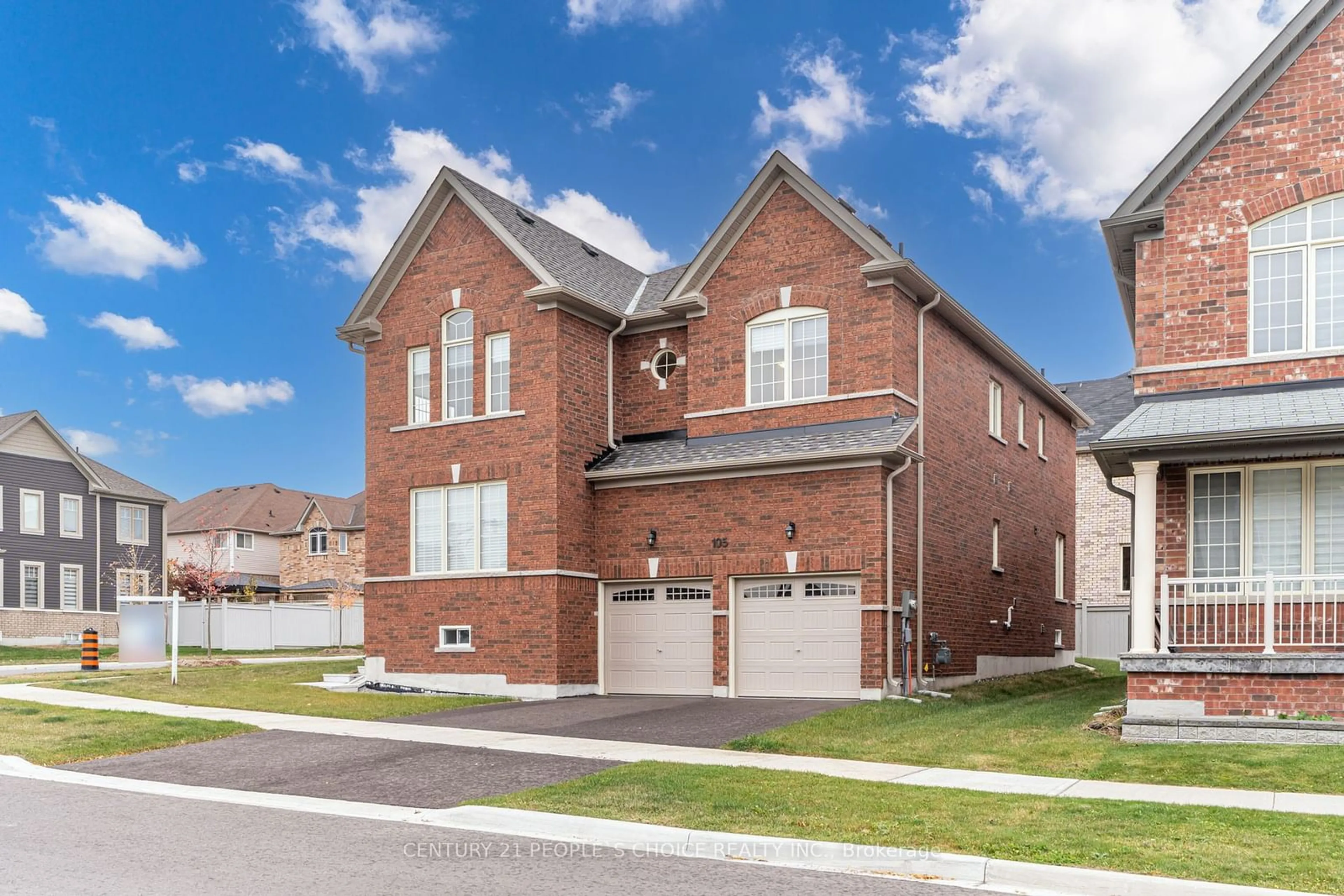 Home with brick exterior material for 105 Kingknoll Cres, Georgina Ontario L4P 0H8