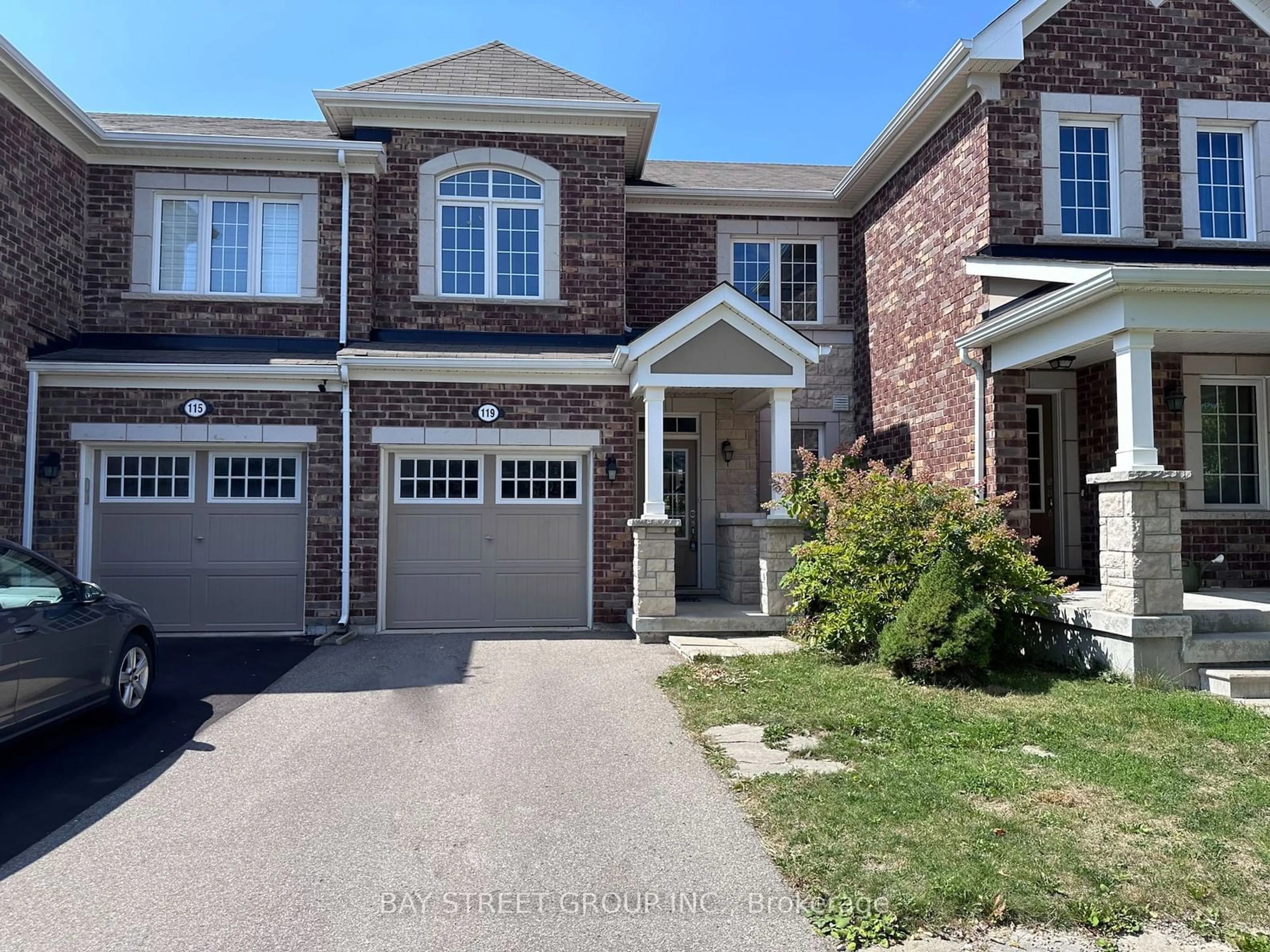 Home with brick exterior material for 119 Hutt Cres, Aurora Ontario L3X 1V9