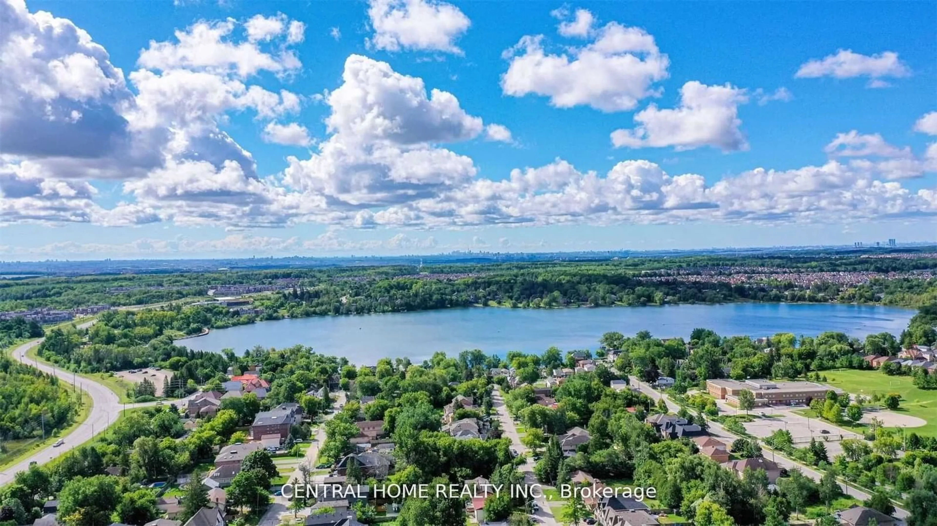 A pic from exterior of the house or condo, the view of lake or river for 2 Newman Ave, Richmond Hill Ontario L4E 3E4