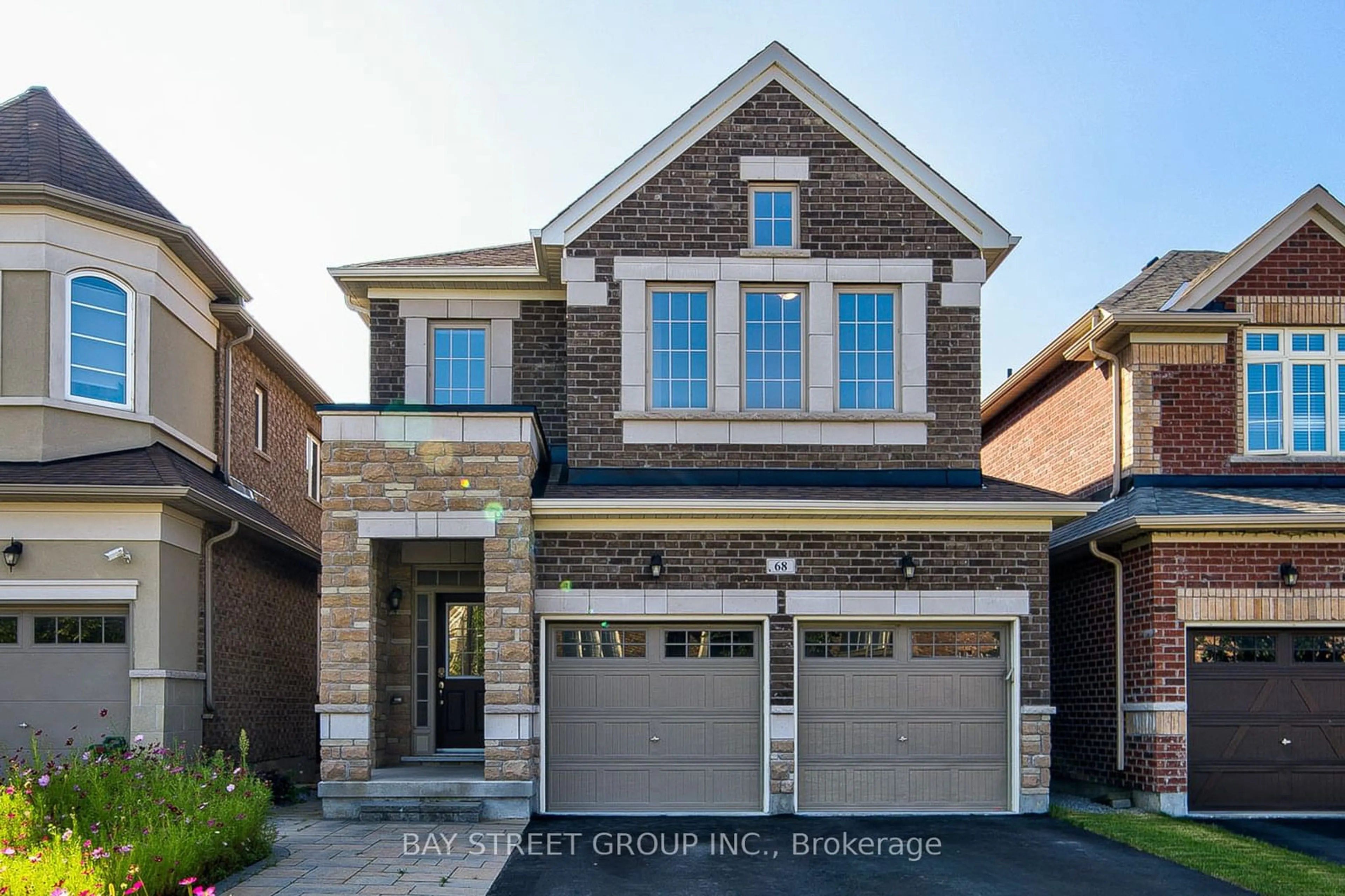 Home with brick exterior material for 68 Homer Cres, Aurora Ontario L4G 1A6