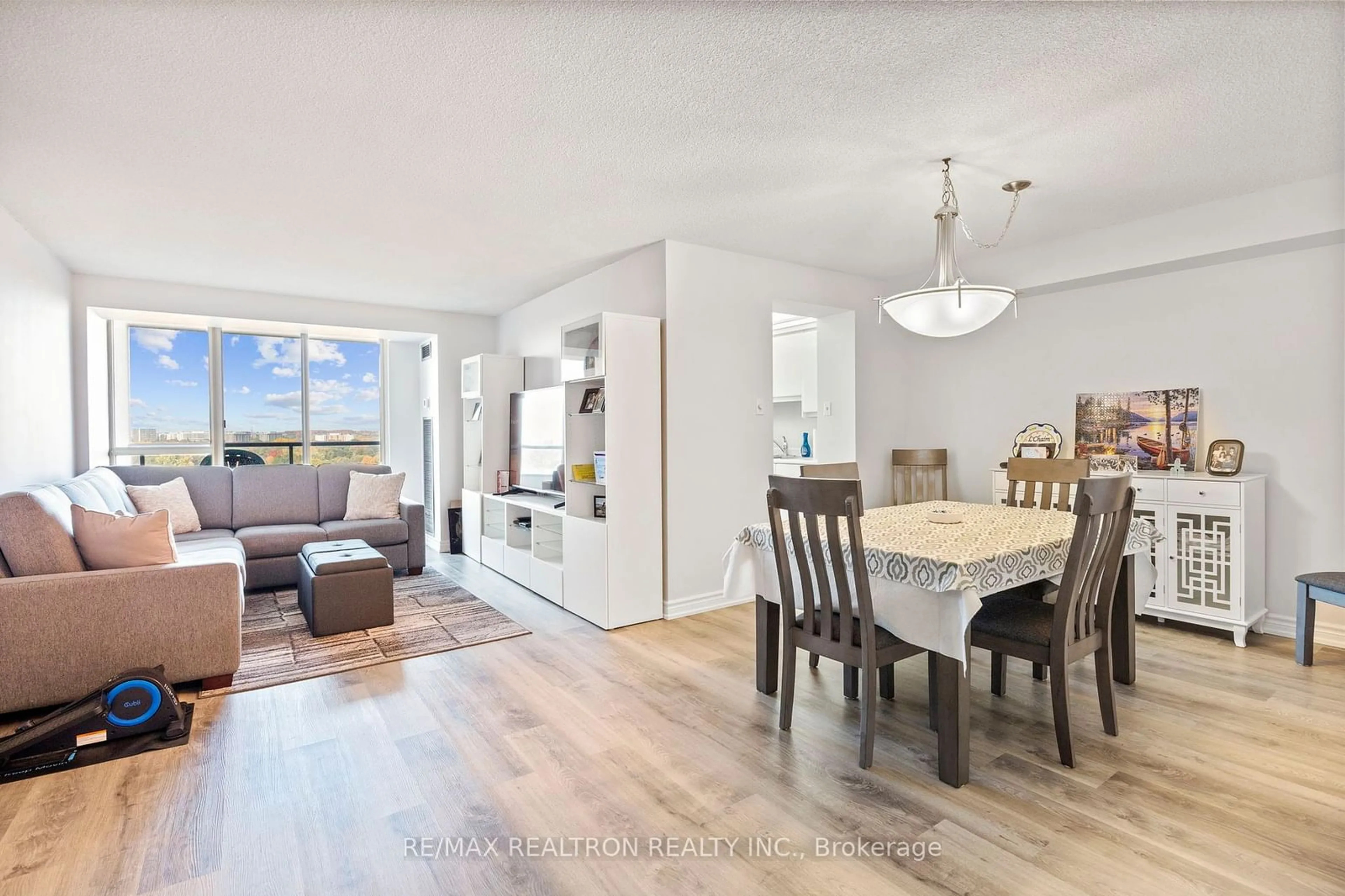 Dining room, wood floors, cottage for 343 Clark Ave #904, Vaughan Ontario L4J 7K5