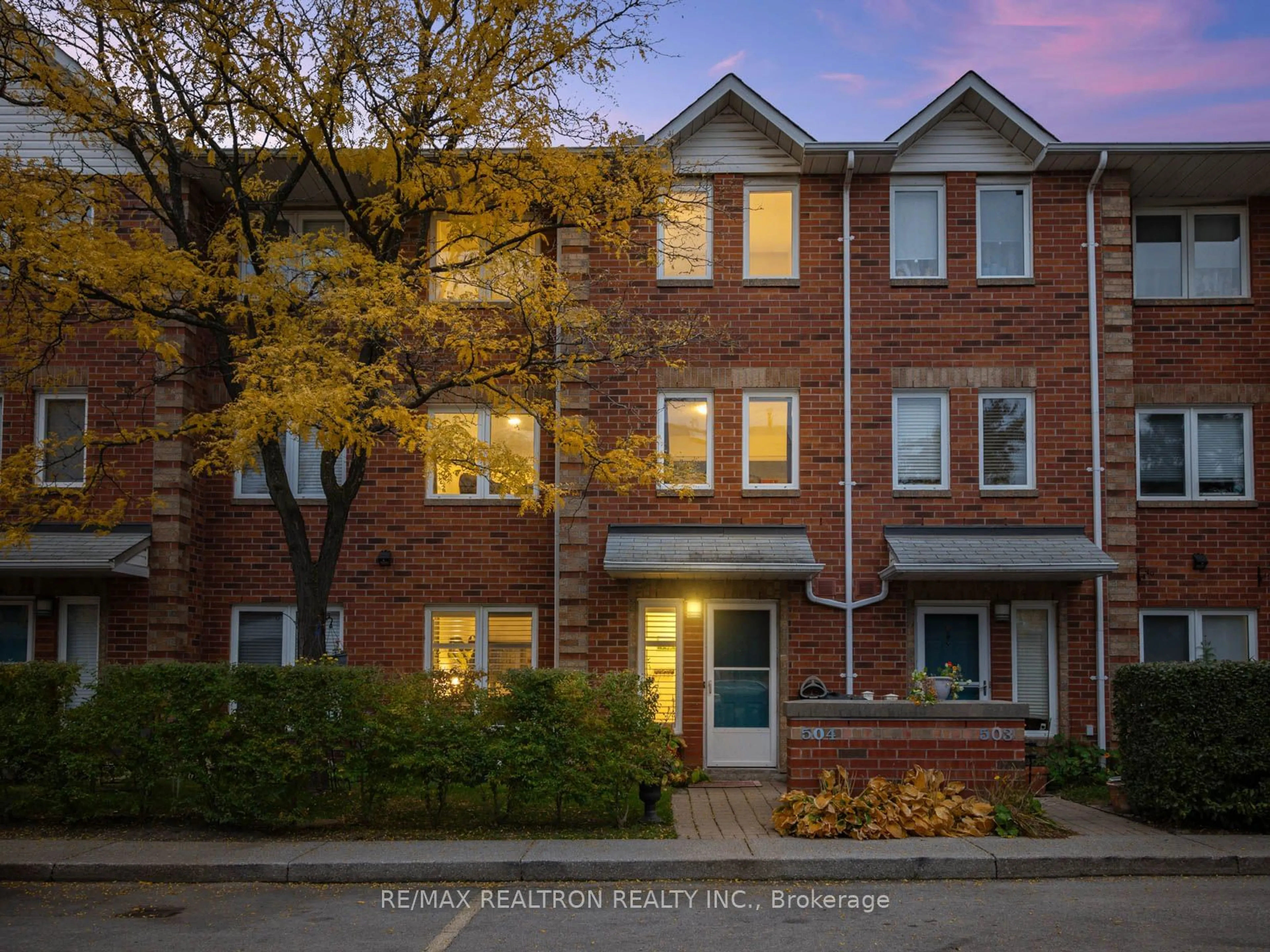 A pic from exterior of the house or condo, the front or back of building for 900 Steeles Ave #504, Vaughan Ontario L4J 8C2