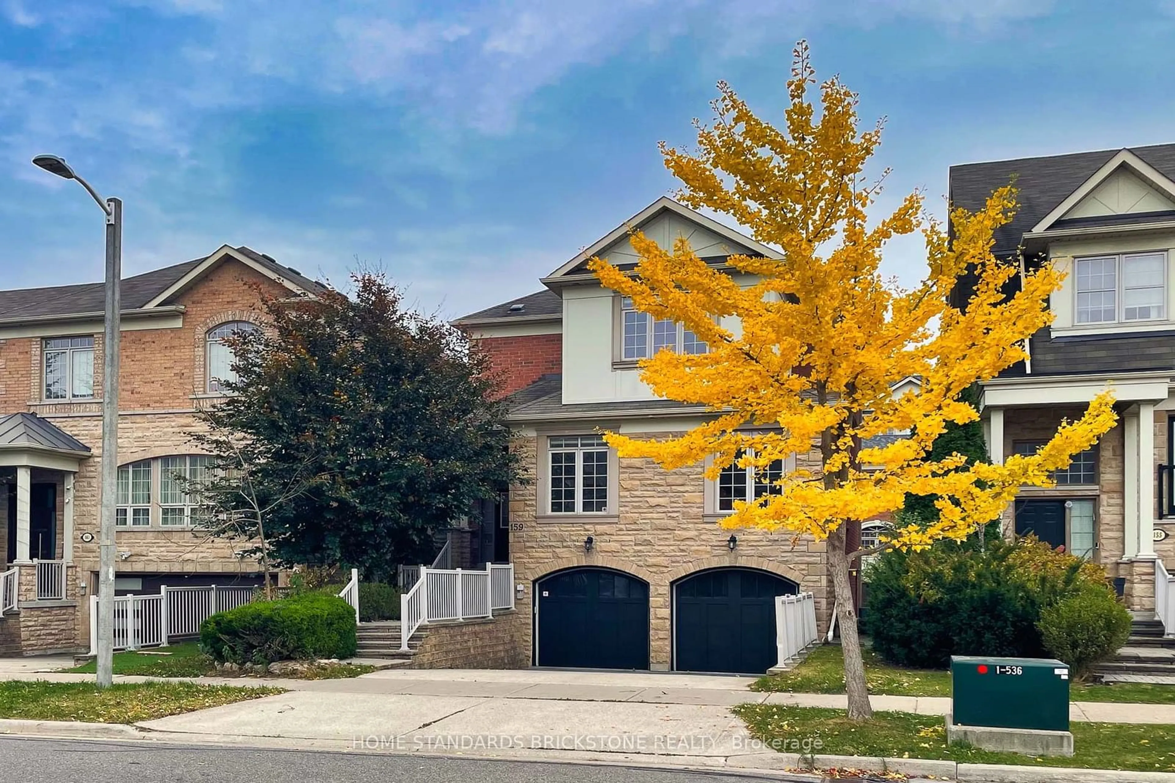 A pic from exterior of the house or condo, the street view for 159 Towngate Dr, Vaughan Ontario L4J 8J5