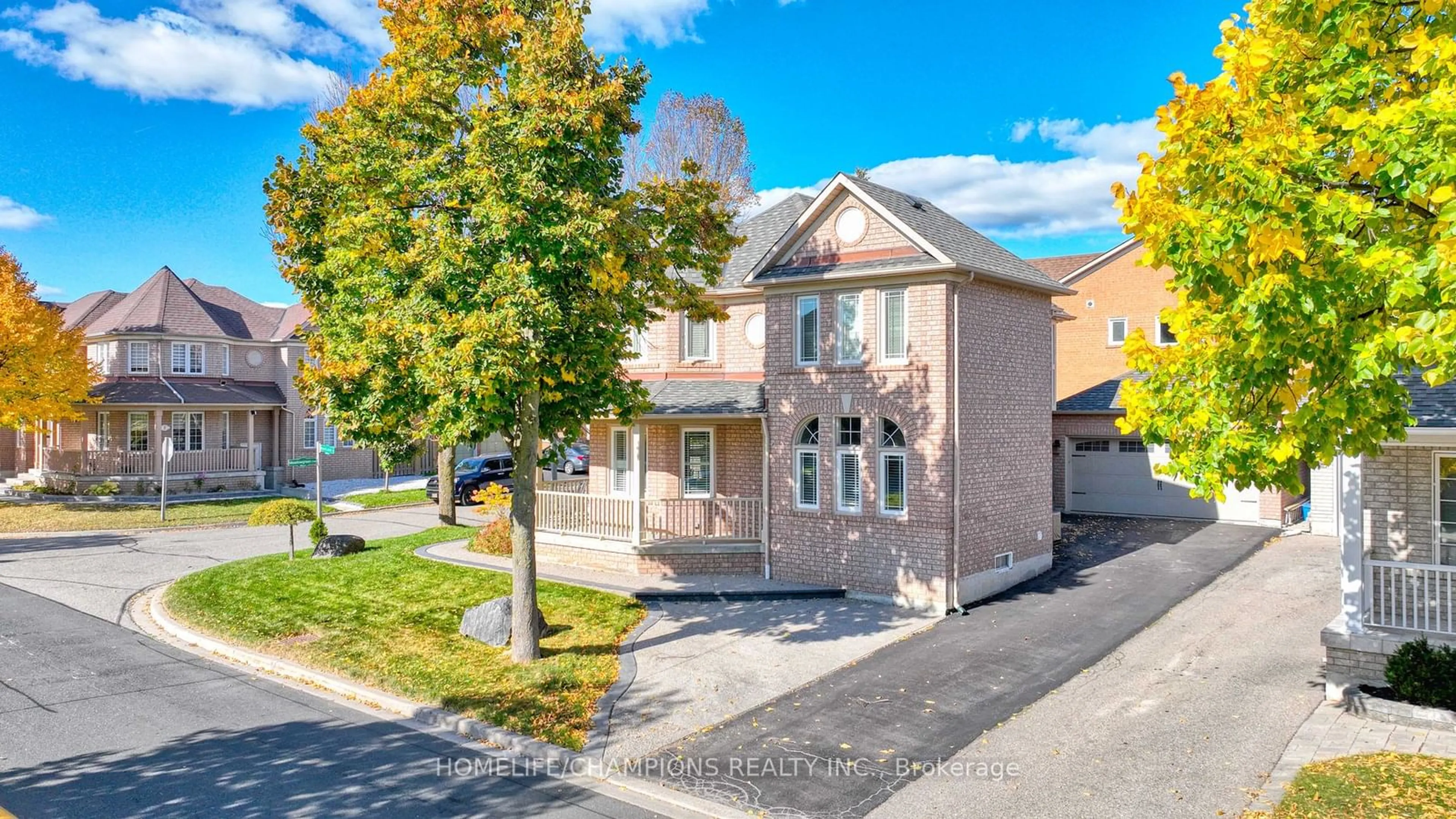 A pic from exterior of the house or condo, the street view for 100 Russell Jarvis Dr, Markham Ontario L3S 4B3