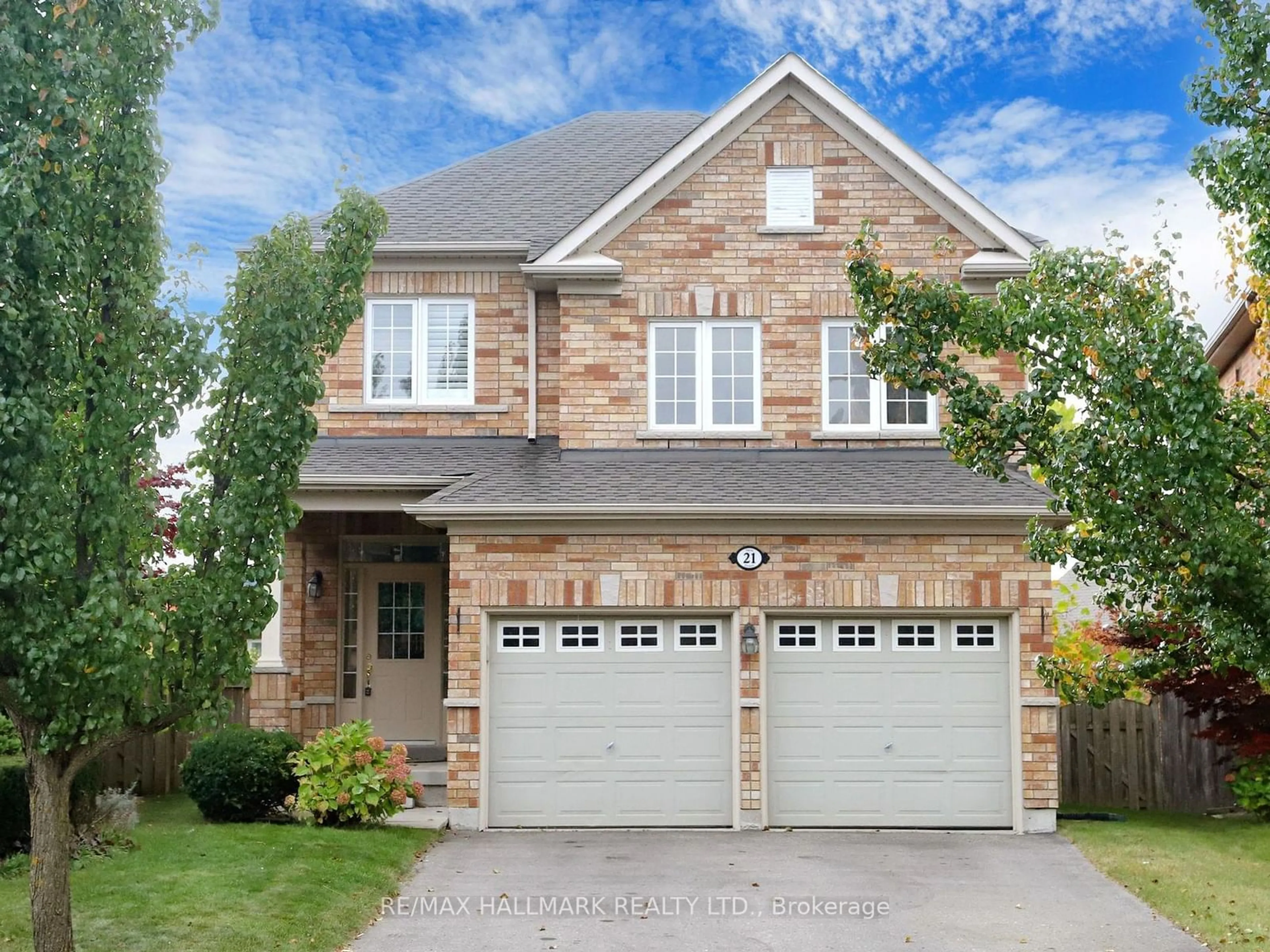 Home with brick exterior material for 21 Taro Crt, Richmond Hill Ontario L4E 4S2