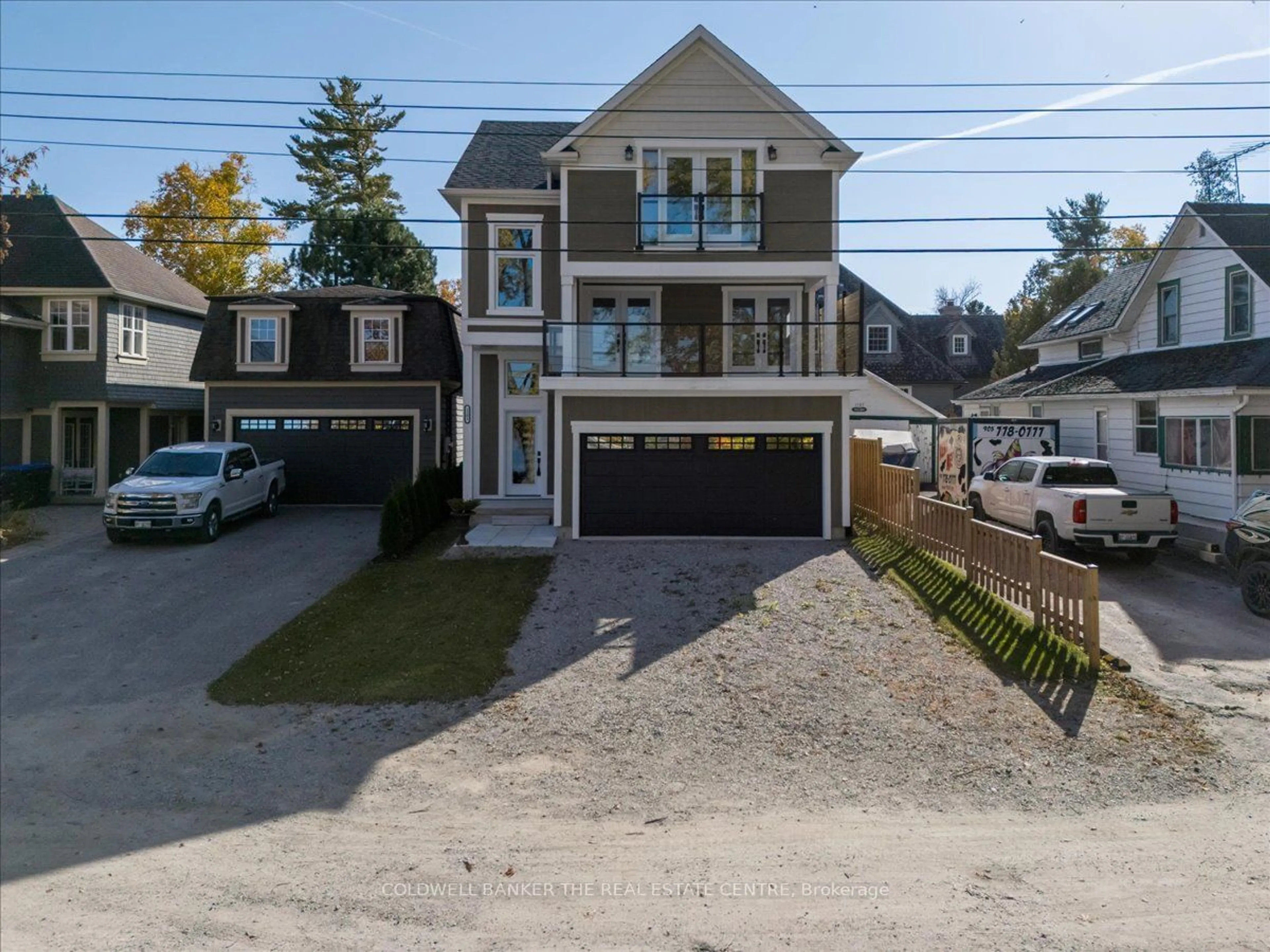 Frontside or backside of a home, the street view for 1103 Stoney Point Rd, Innisfil Ontario L0L 1W0