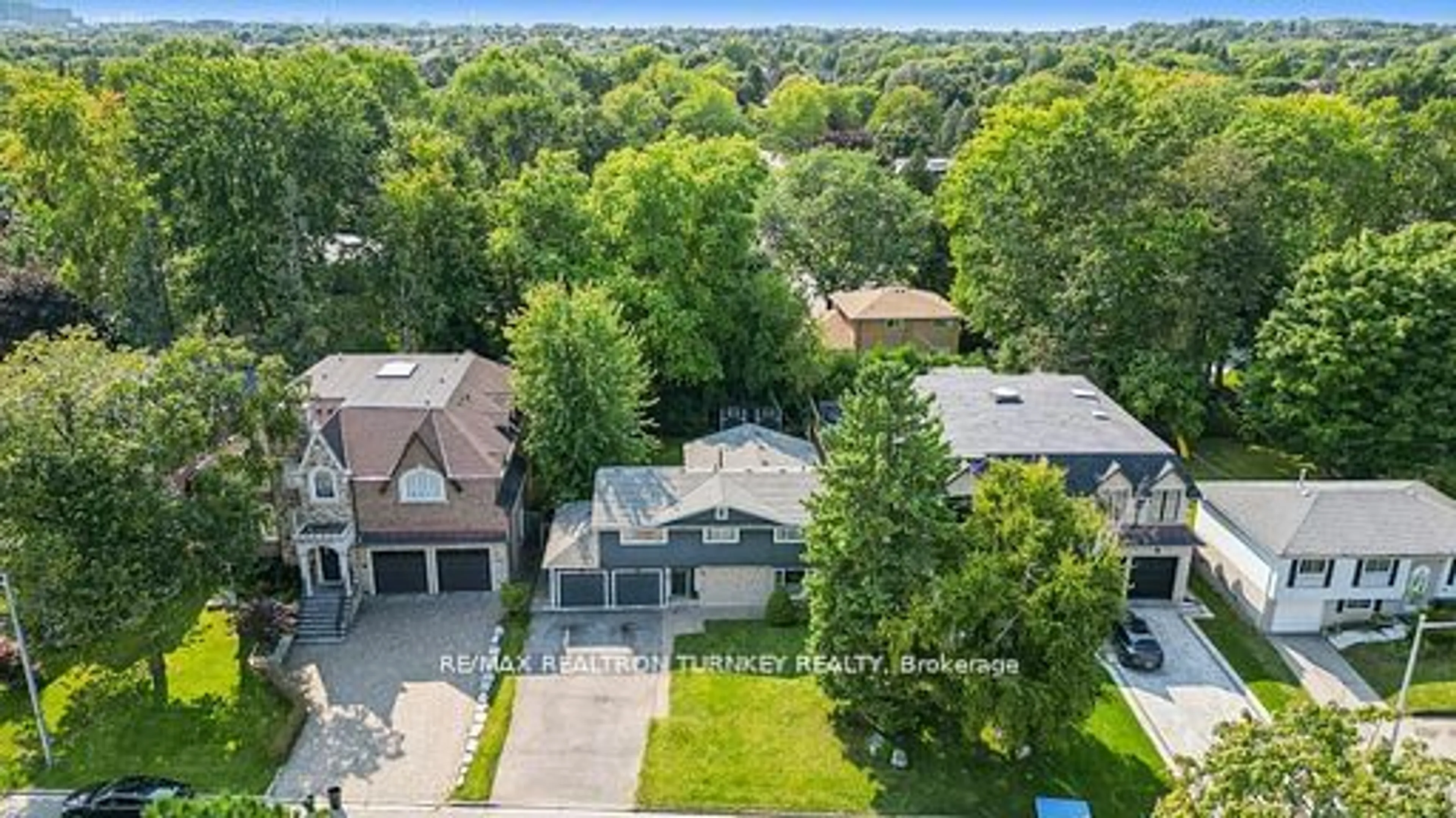 Frontside or backside of a home, the street view for 14 Emily Carr St, Markham Ontario L3R 2K4