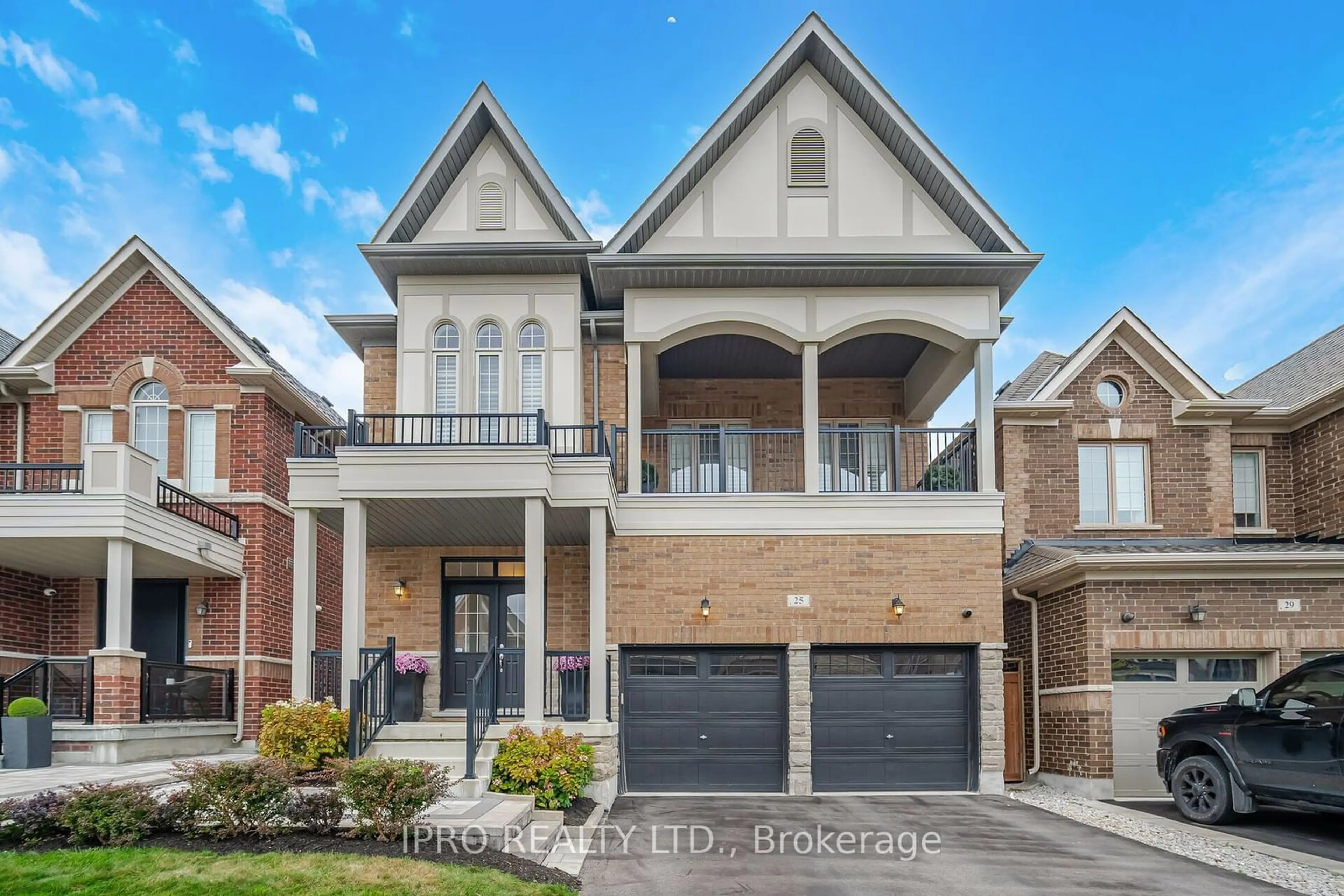 Home with brick exterior material for 25 Alistair Cres, Vaughan Ontario L4H 4T7