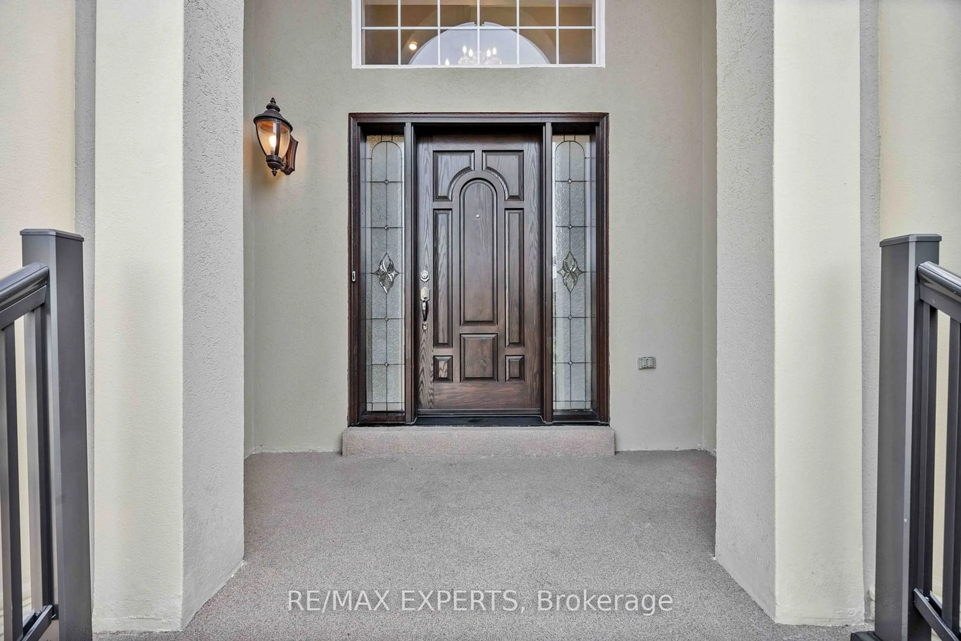 Indoor entryway, ceramic floors for 77 Starling Blvd, Vaughan Ontario L4H 2H2