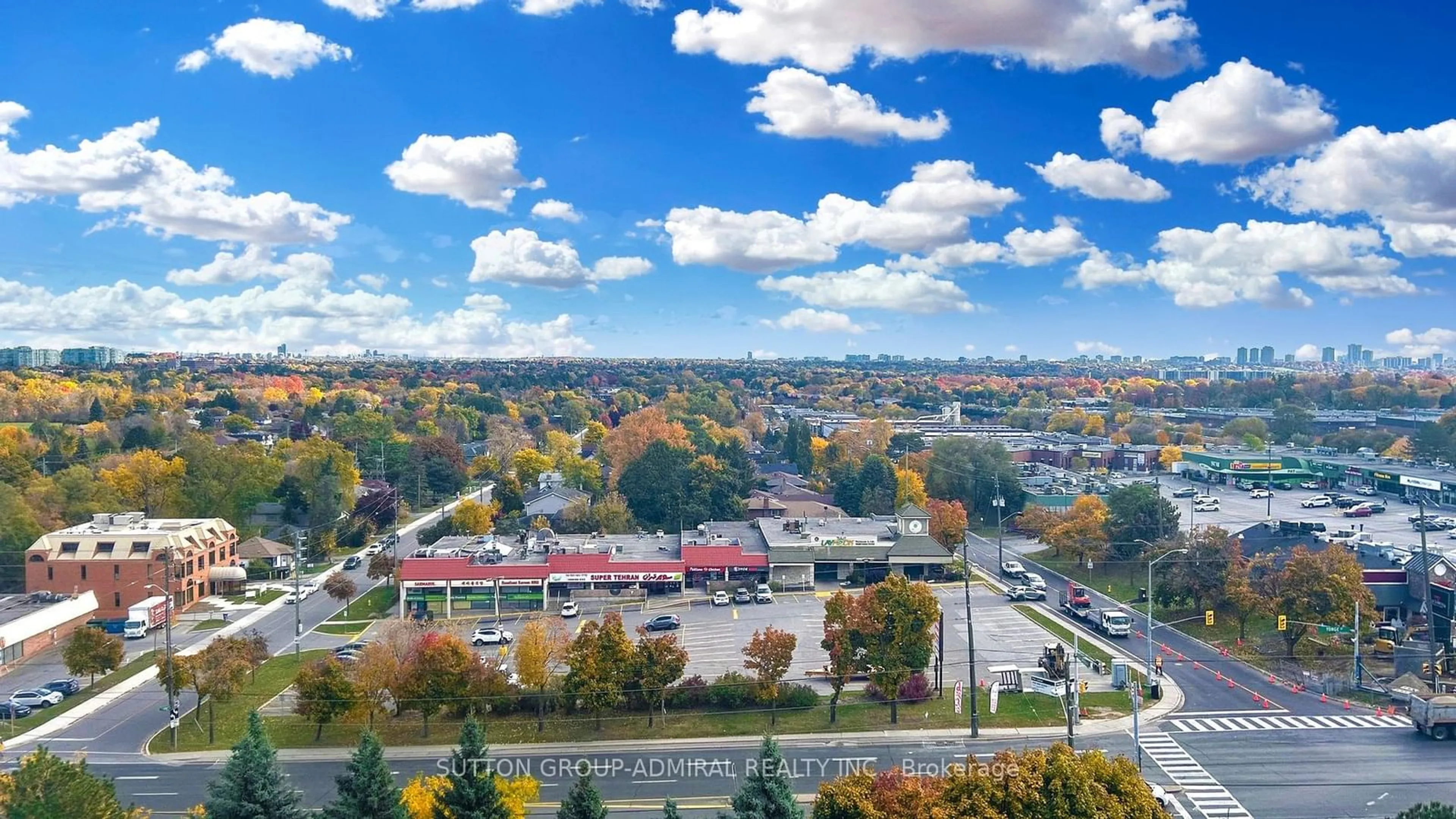 A pic from exterior of the house or condo, the view of city buildings for 7300 Yonge St #1108, Vaughan Ontario L4J 7Y5