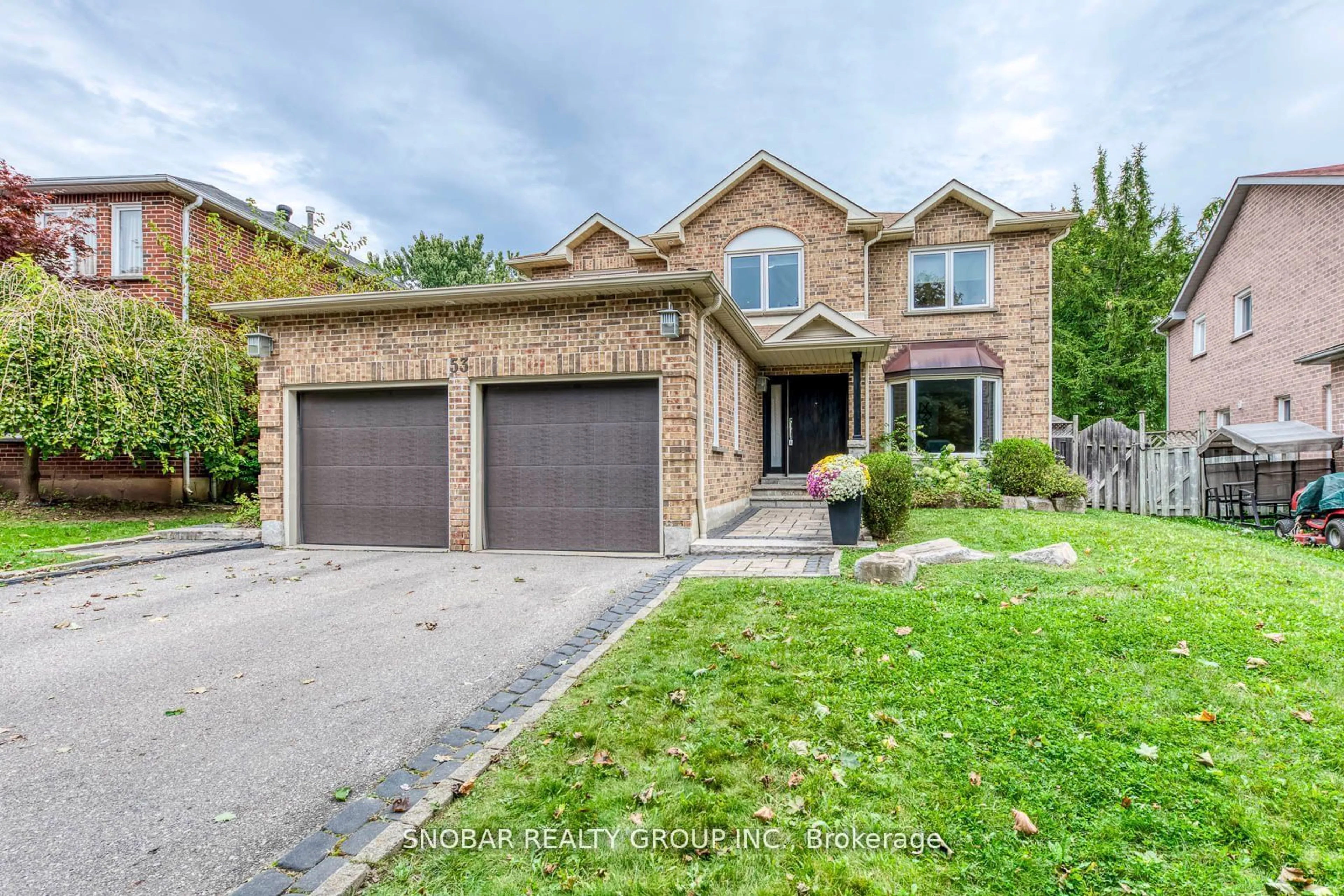 Home with brick exterior material for 53 Topham Cres, Richmond Hill Ontario L4C 9H2