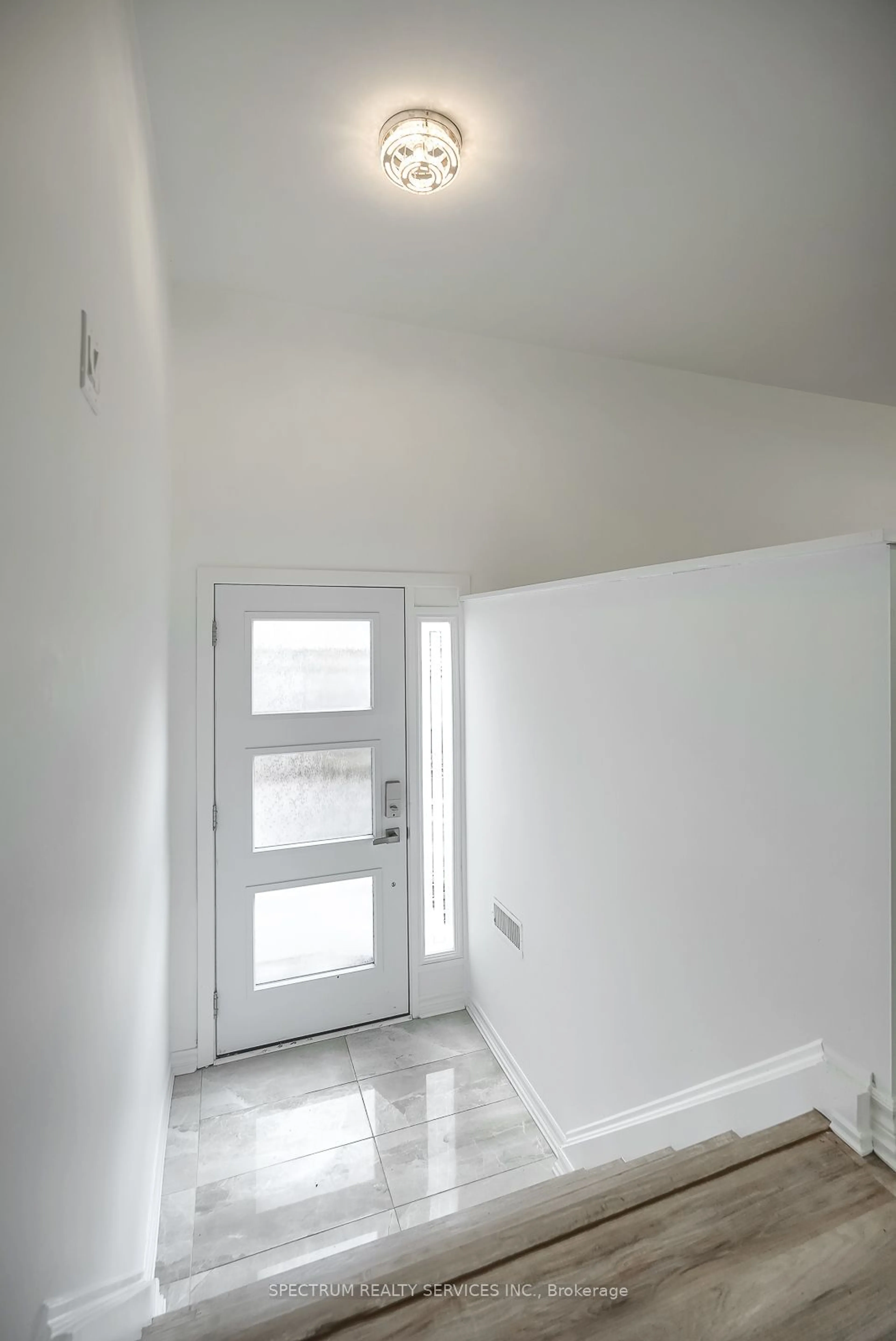 Indoor entryway, not visible floor for 55 Townsend Ave, Bradford West Gwillimbury Ontario L3Z 1X9