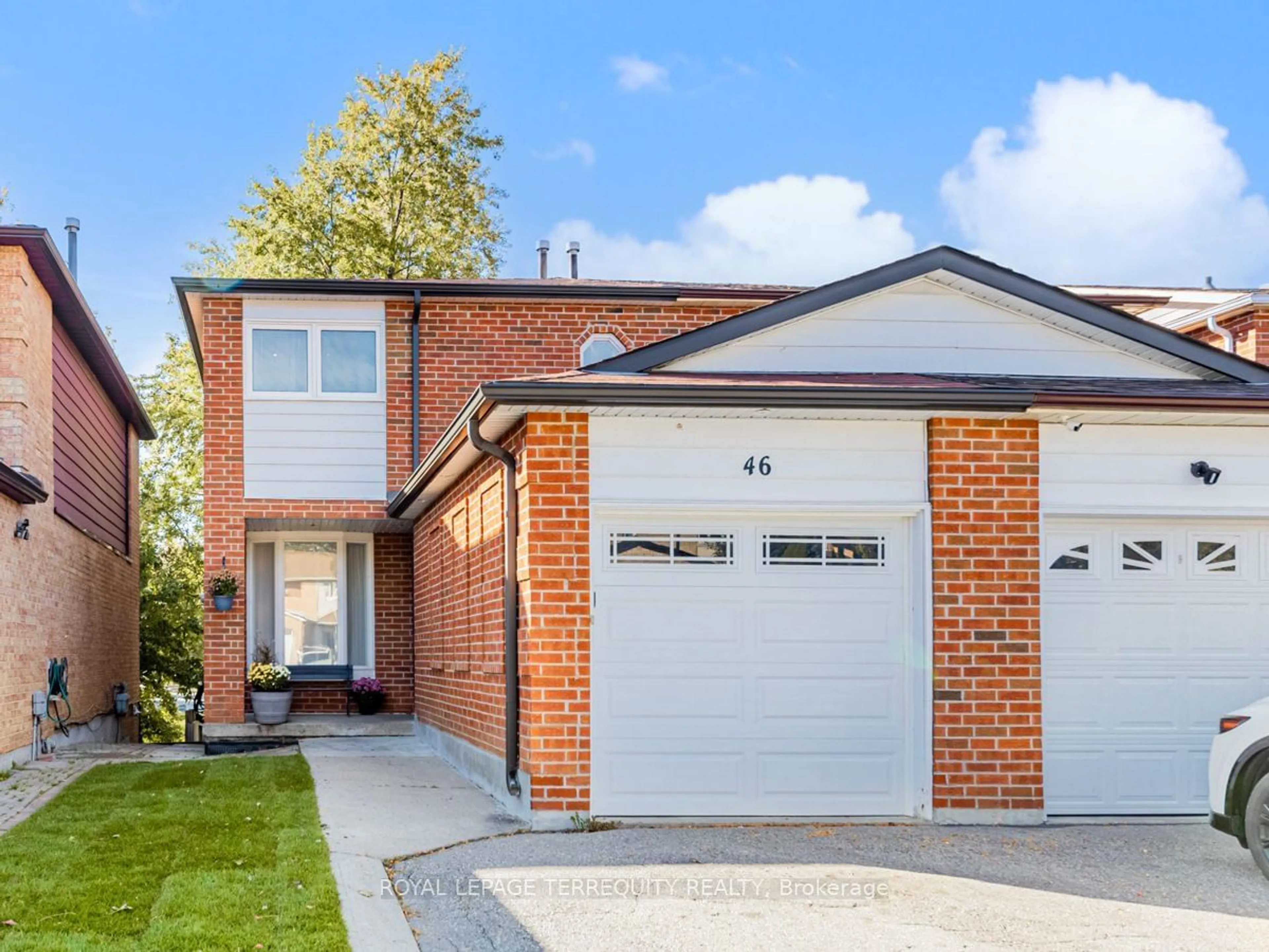 Home with brick exterior material for 46 Ashcroft Crt, Vaughan Ontario L4L 1H2