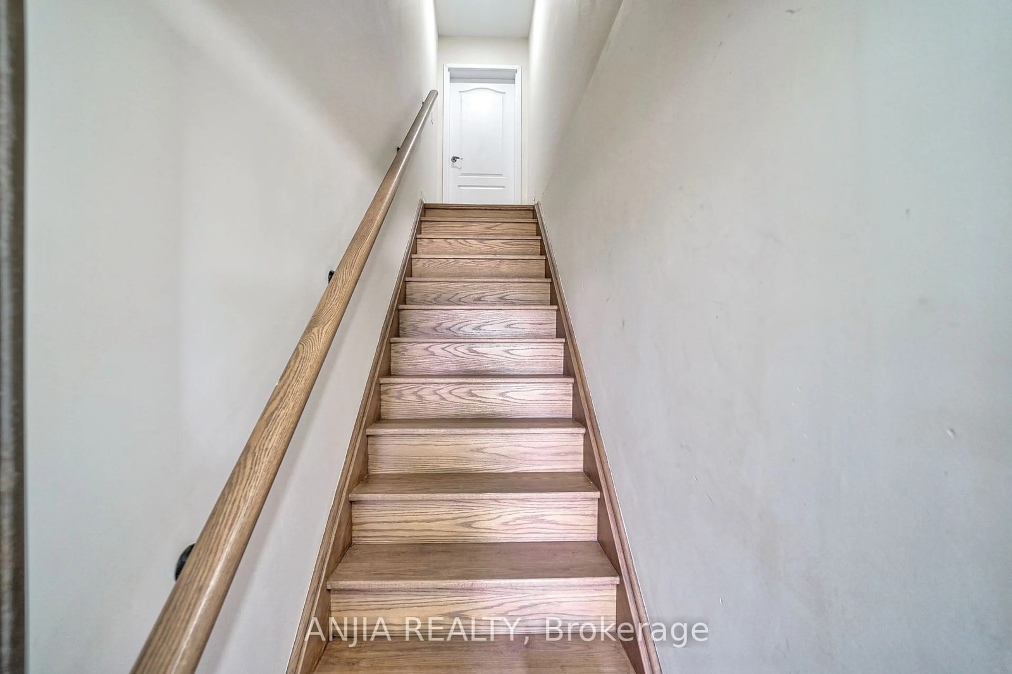 Stairs for 10 Dunsheath Way #216, Markham Ontario L6B 1N3