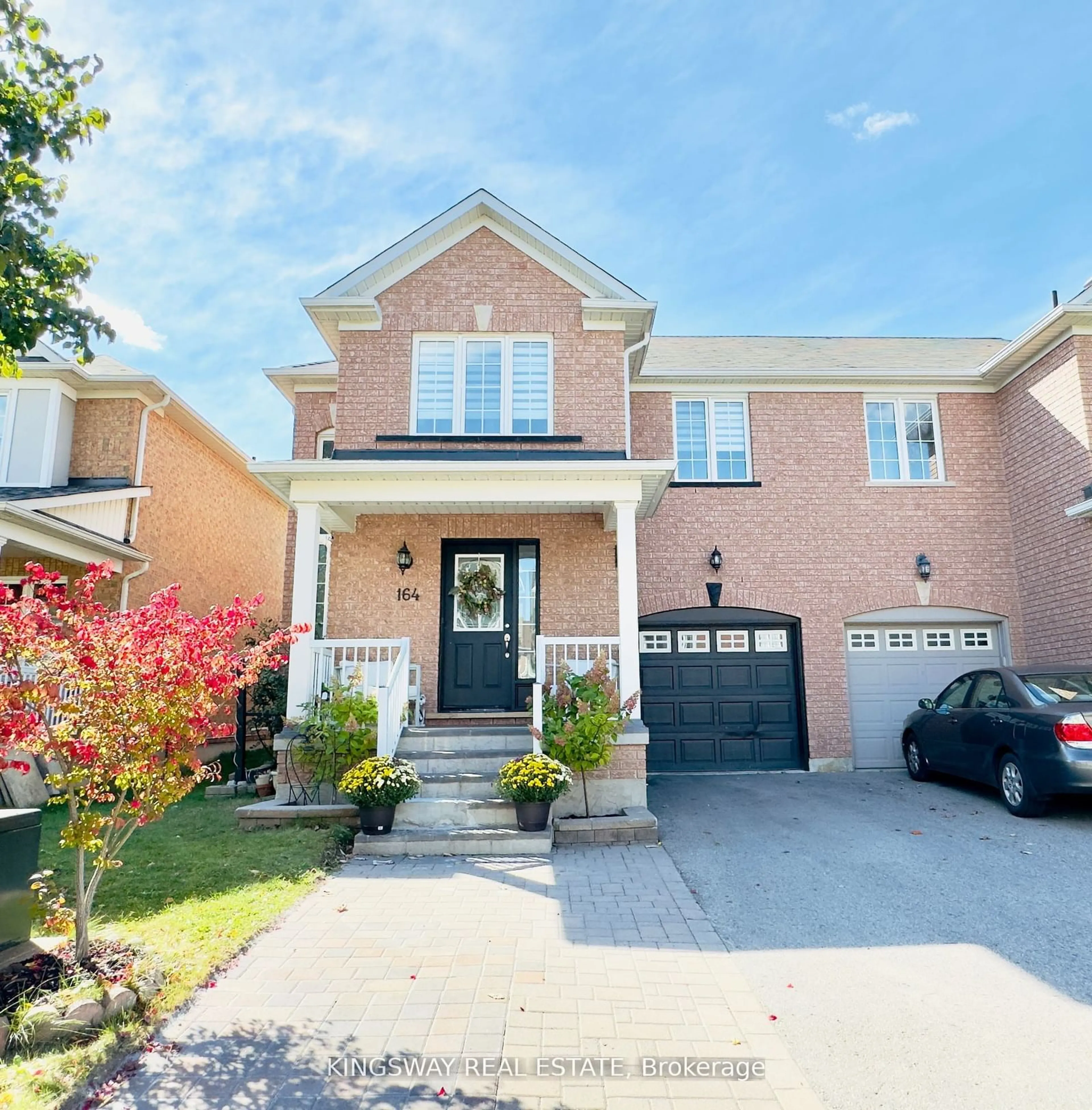 Home with brick exterior material for 164 Gail Parks Cres, Newmarket Ontario L3X 3C1