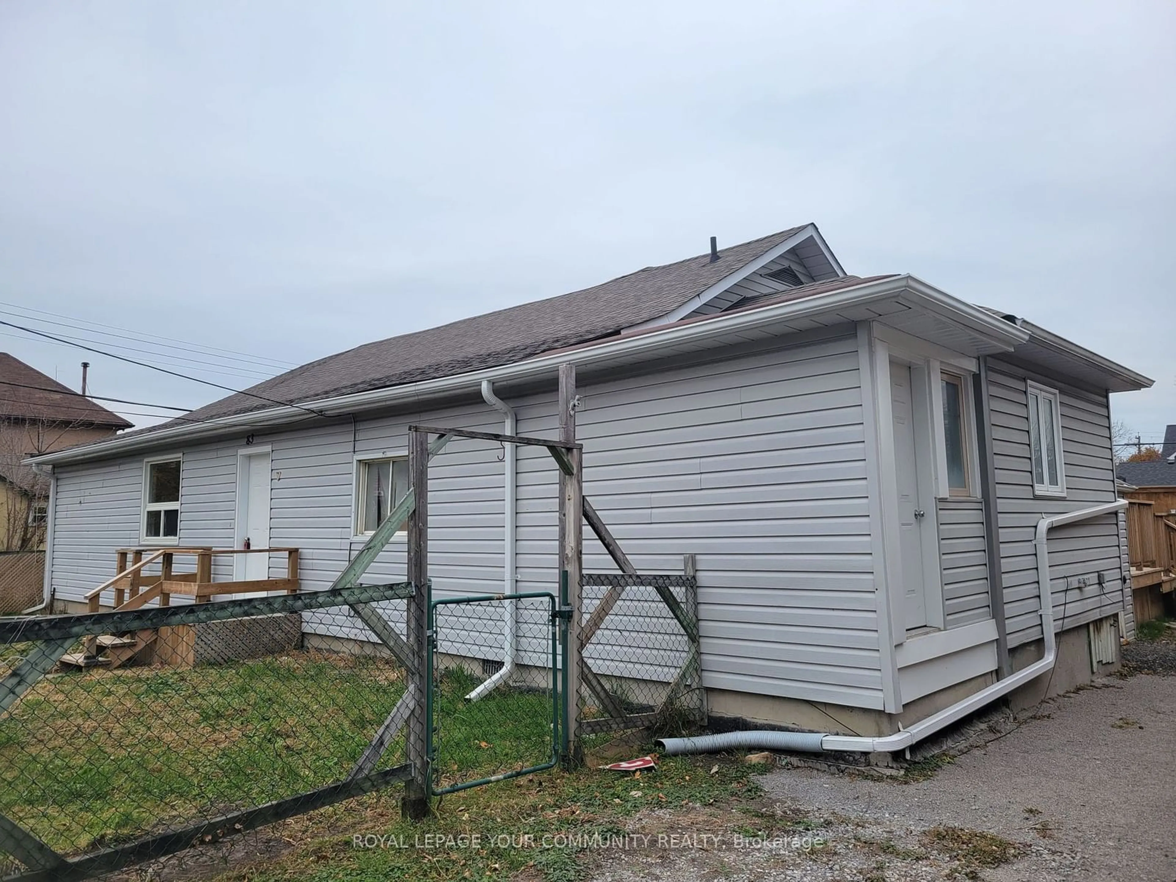 Frontside or backside of a home, cottage for 83 High St, Georgina Ontario L0E 1R0