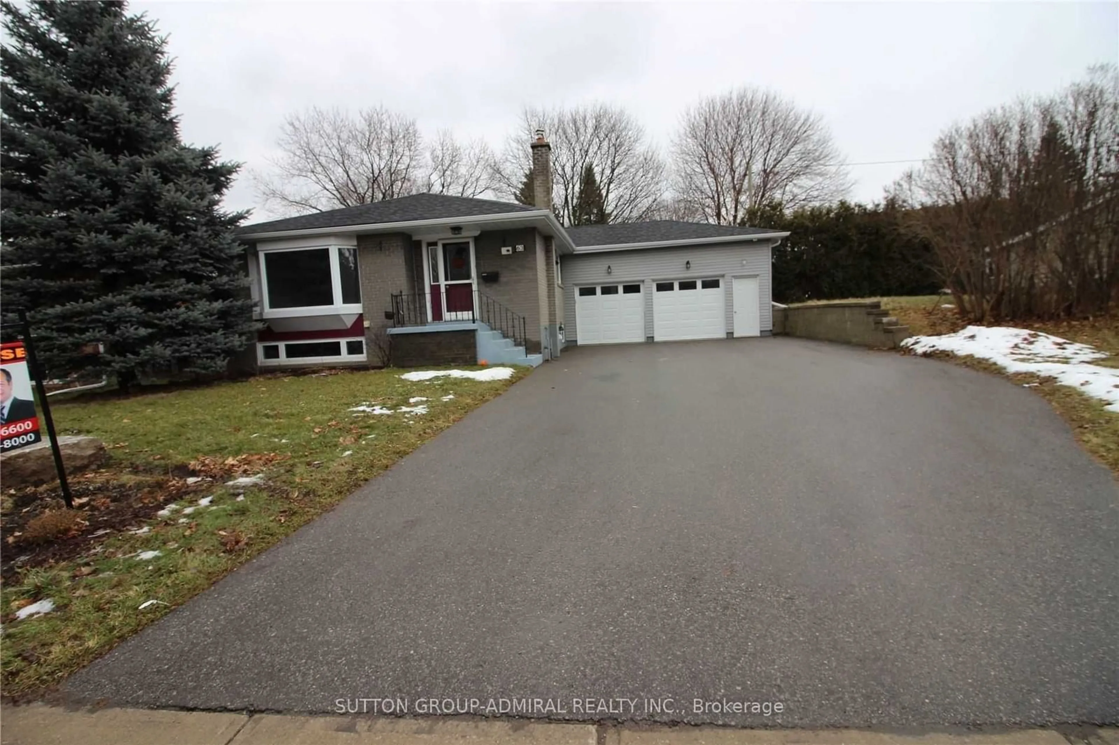 Frontside or backside of a home, the street view for 63 Aurora Heights Dr, Aurora Ontario L4G 2W6