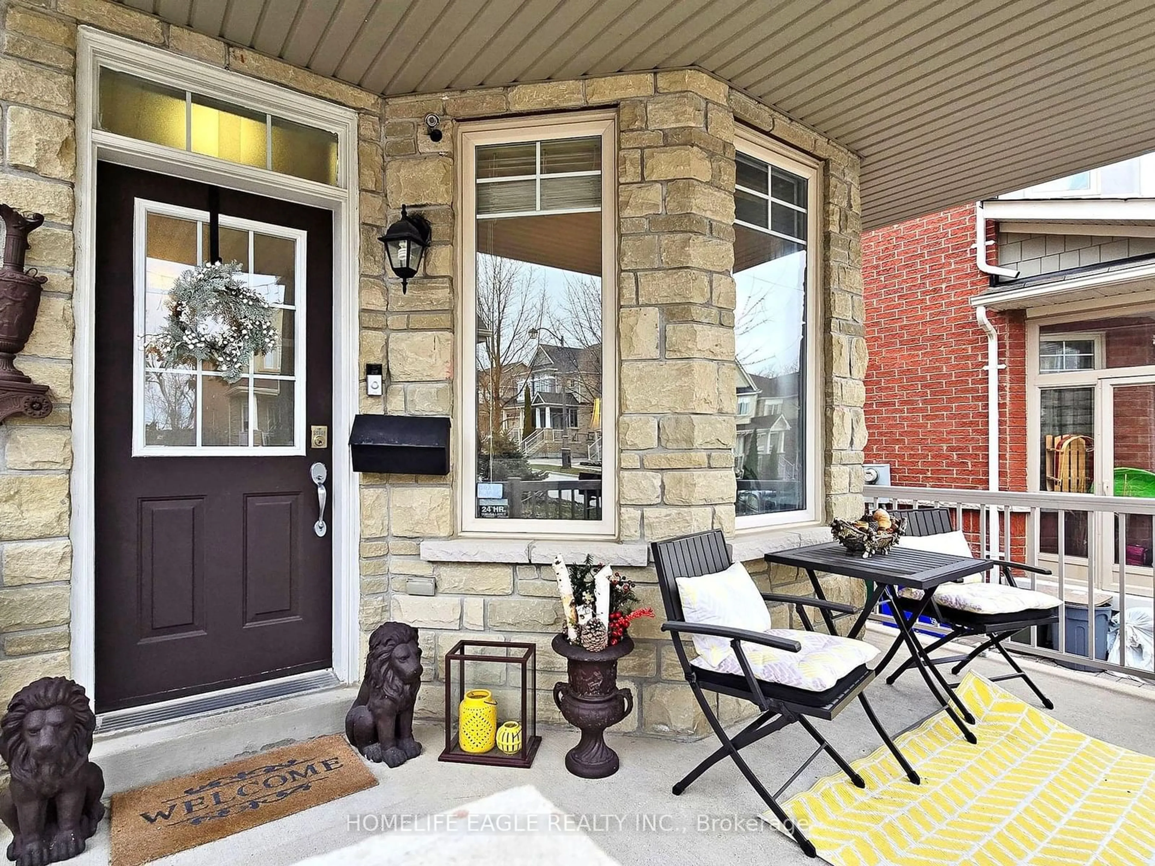 Indoor entryway, ceramic floors for 44 Pexton Ave, Richmond Hill Ontario L4E 4Y4