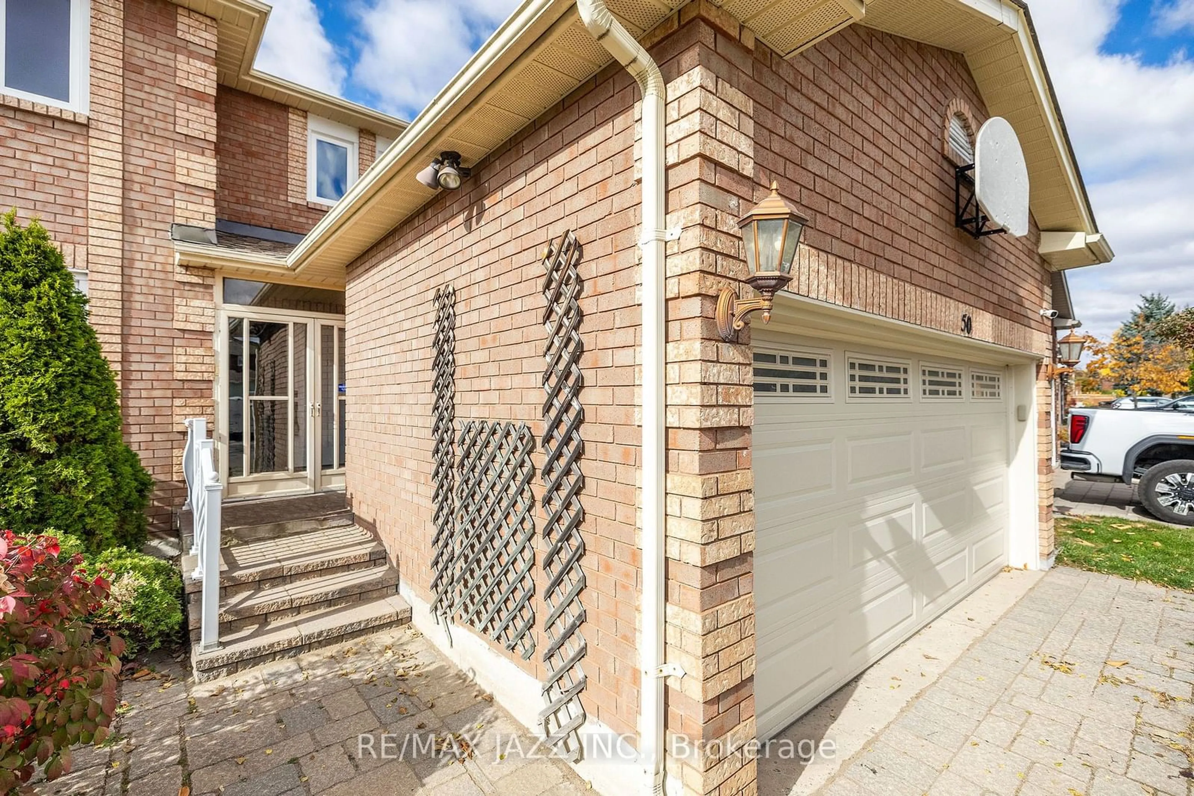 Home with brick exterior material for 50 Squire Dr, Richmond Hill Ontario L4S 1C6