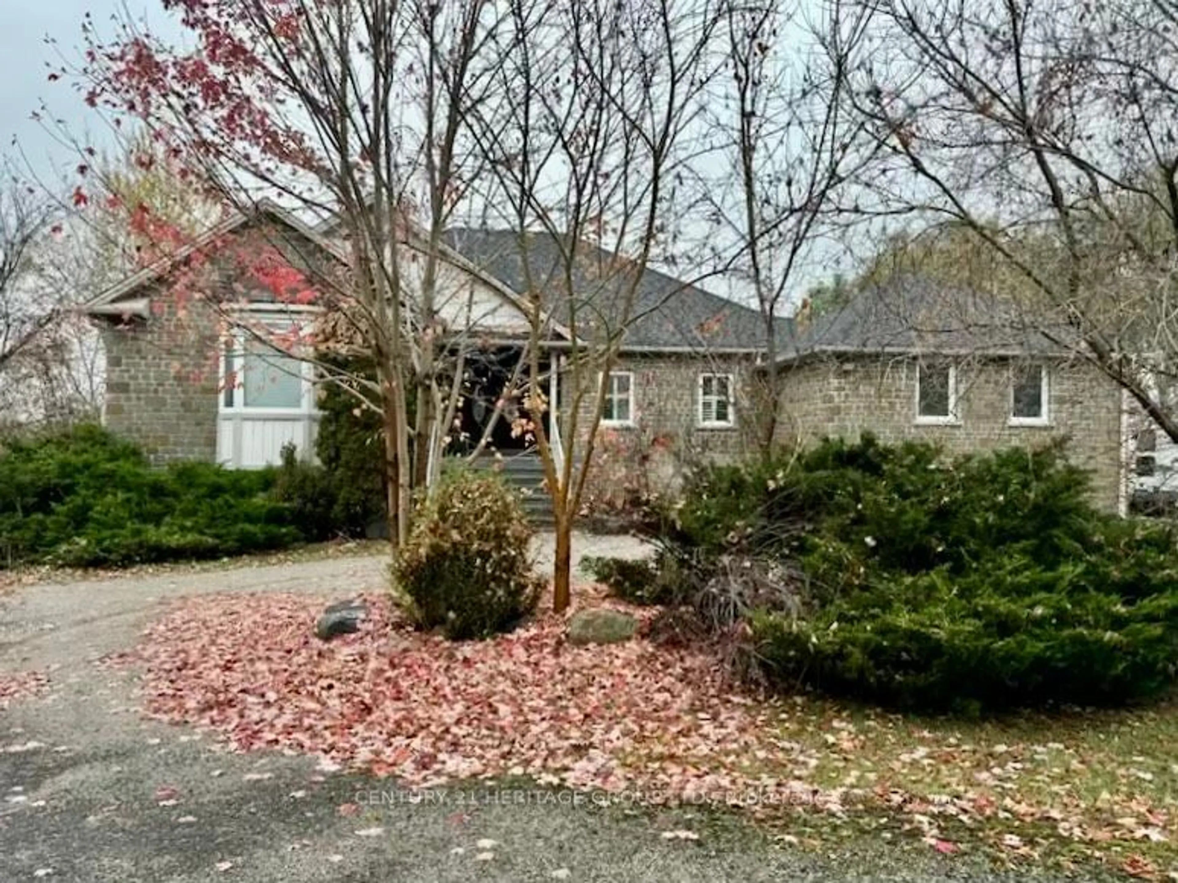 A pic from exterior of the house or condo, cottage for 18370 Keele St, King Ontario L3Y 4V9