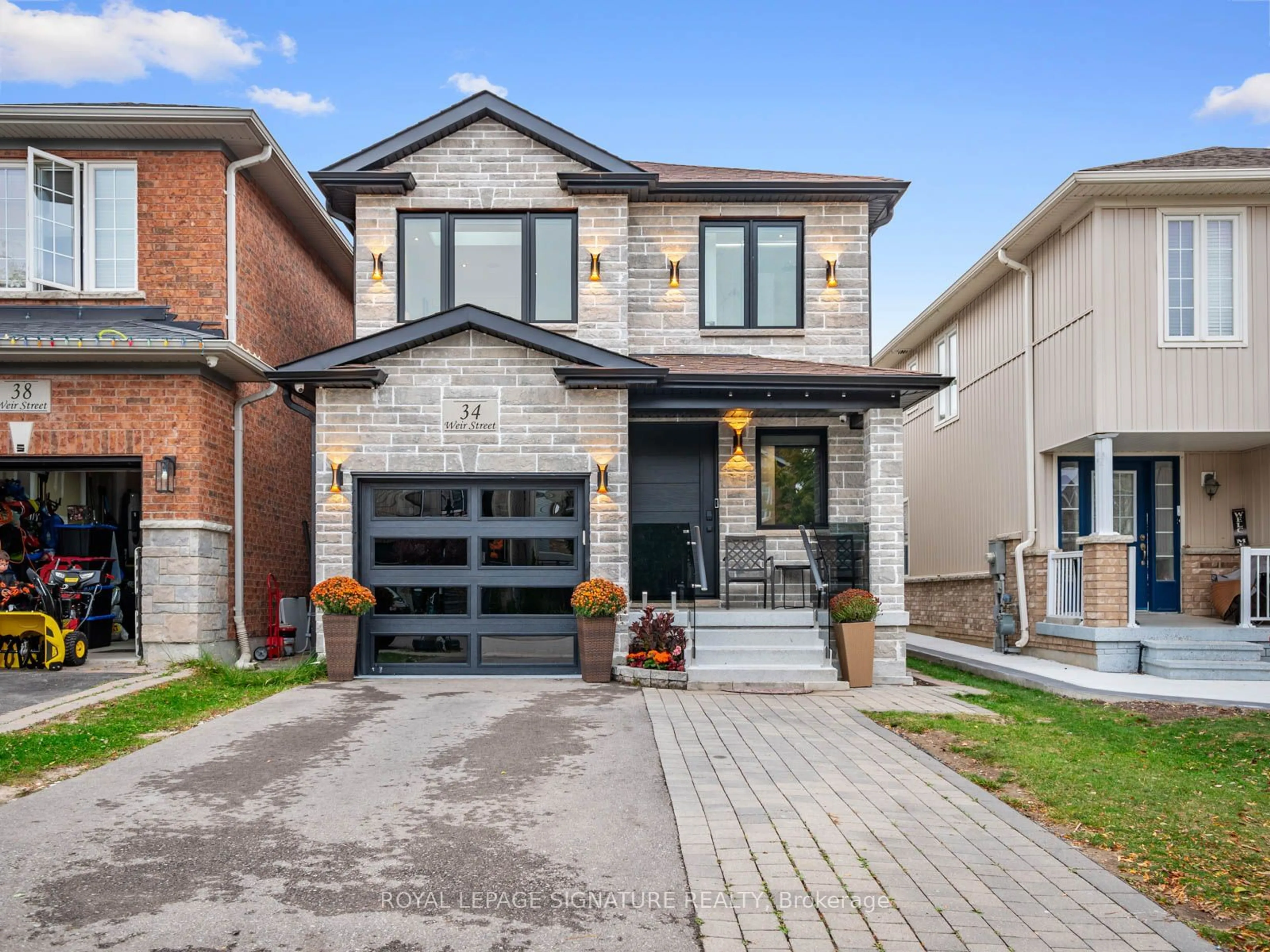 Home with brick exterior material for 34 Weir St, Bradford West Gwillimbury Ontario L3Z 0K6