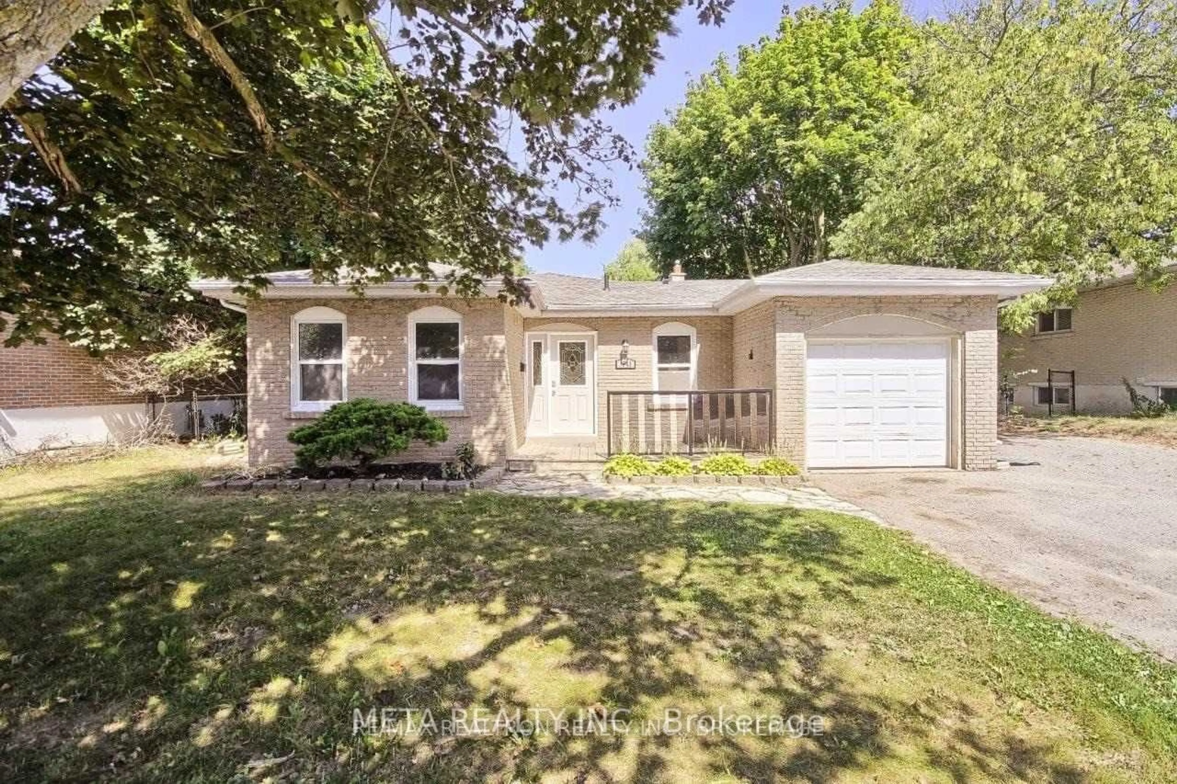 Frontside or backside of a home, the fenced backyard for 1043 Lemar Rd, Newmarket Ontario L3Y 1S2