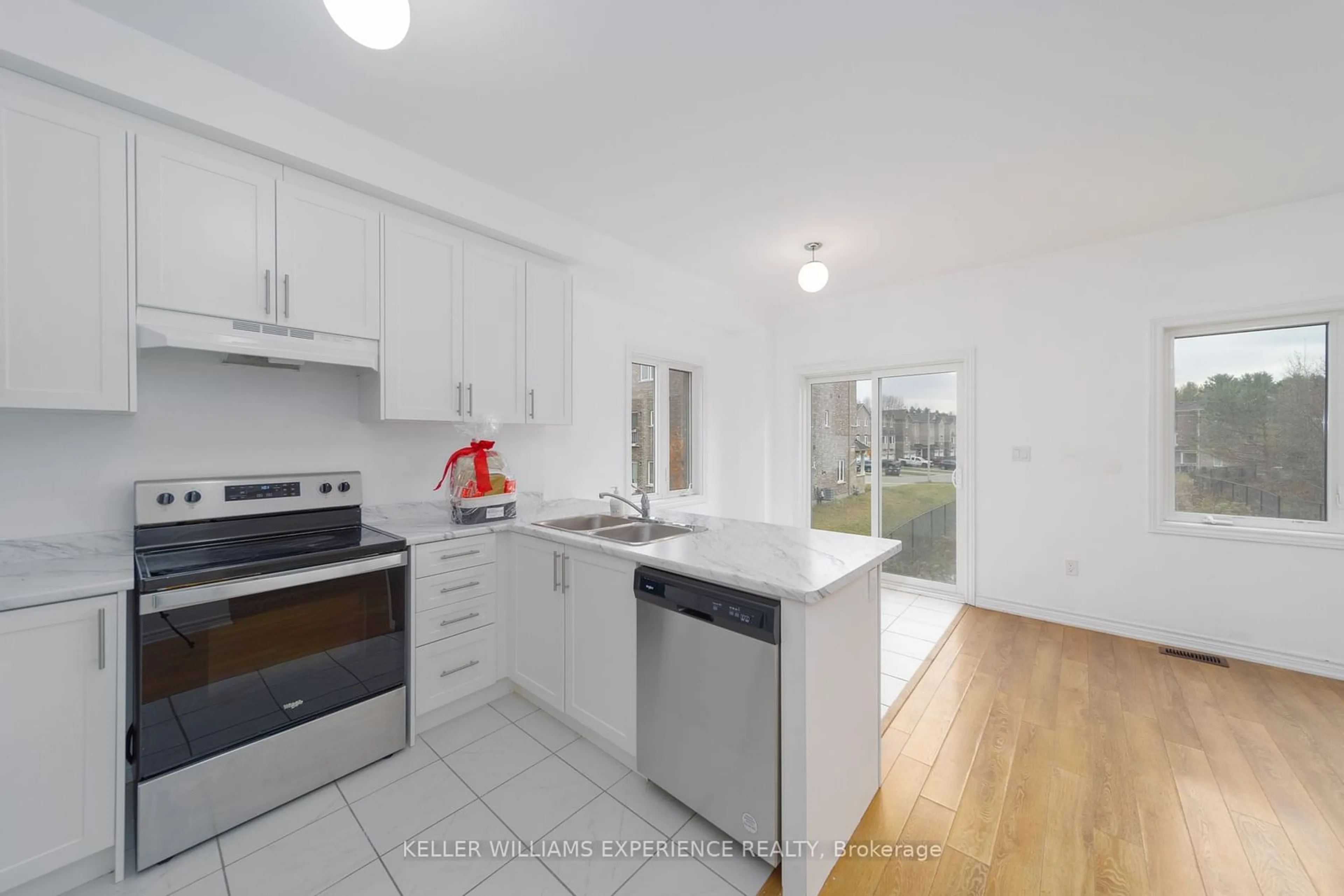 Standard kitchen, wood floors for 392 Centre St, Essa Ontario L0M 1B4