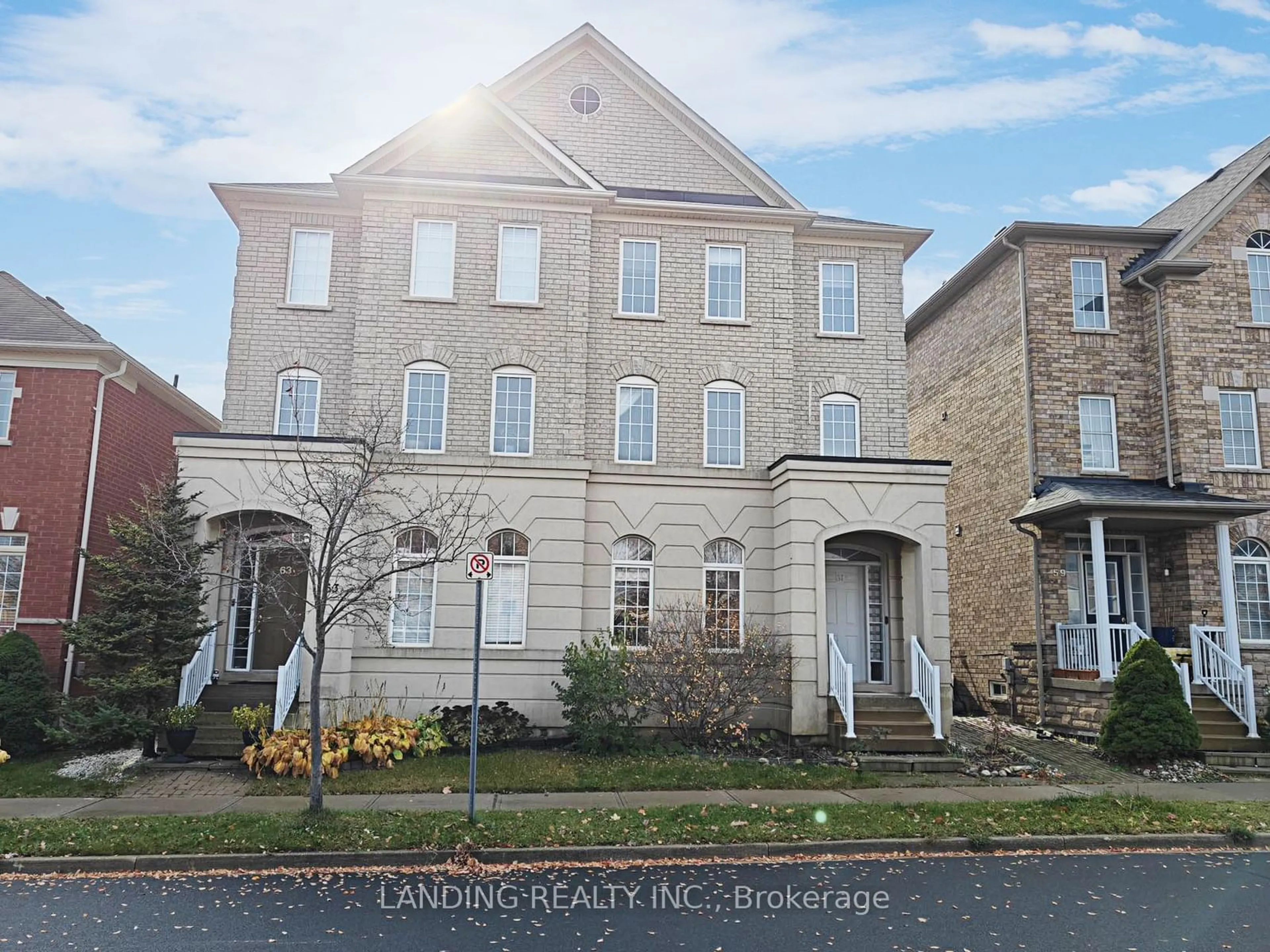 A pic from exterior of the house or condo, the front or back of building for 61 Northvale Rd, Markham Ontario L6B 1H4