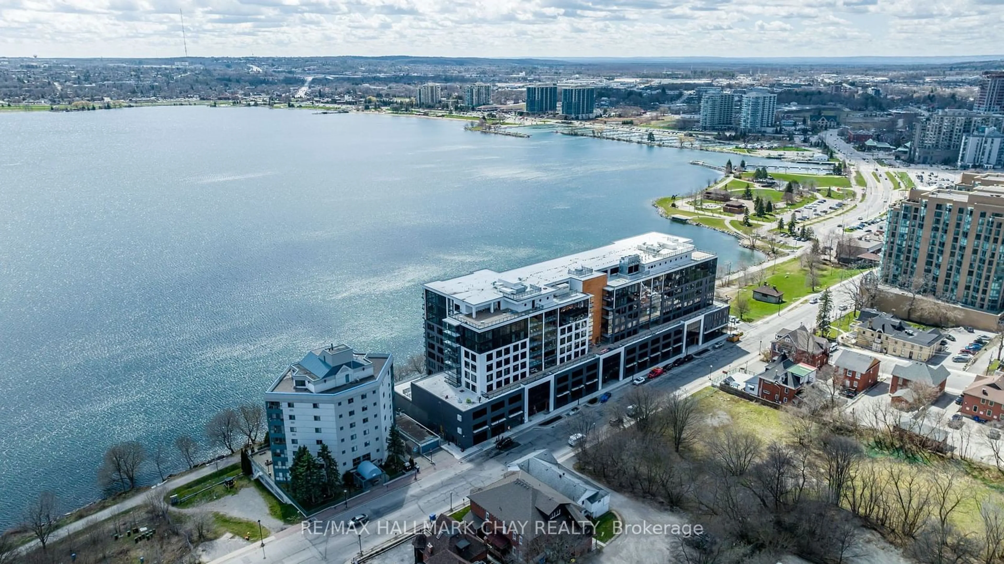 A pic from exterior of the house or condo, the view of lake or river for 185 Dunlop St #105, Barrie Ontario L4M 0L7