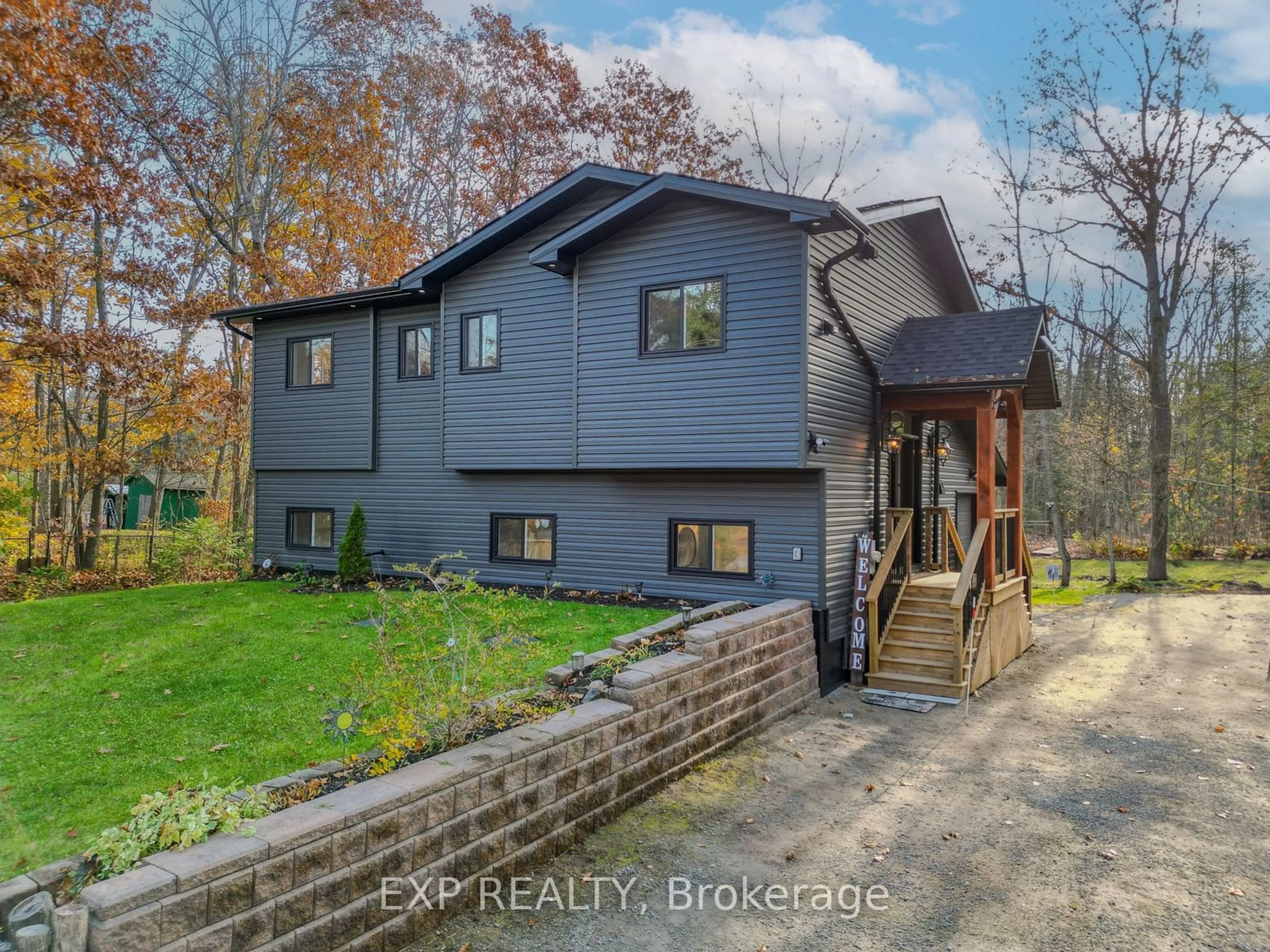 Frontside or backside of a home, cottage for 39 Becketts Sdrd, Tay Ontario L0K 2C0