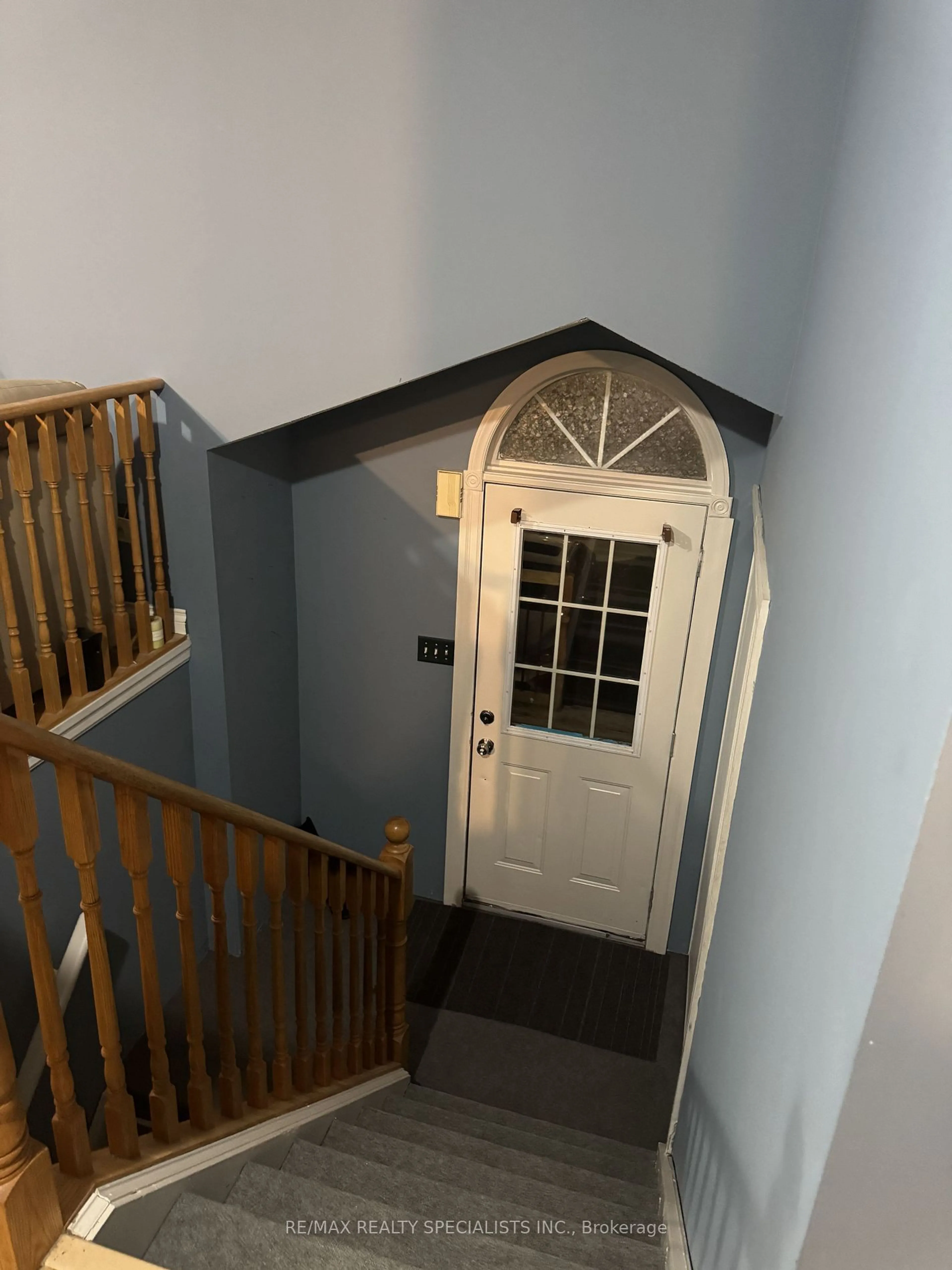 Indoor foyer, unknown floor for 60 Ambler Bay, Barrie Ontario L4M 7A6