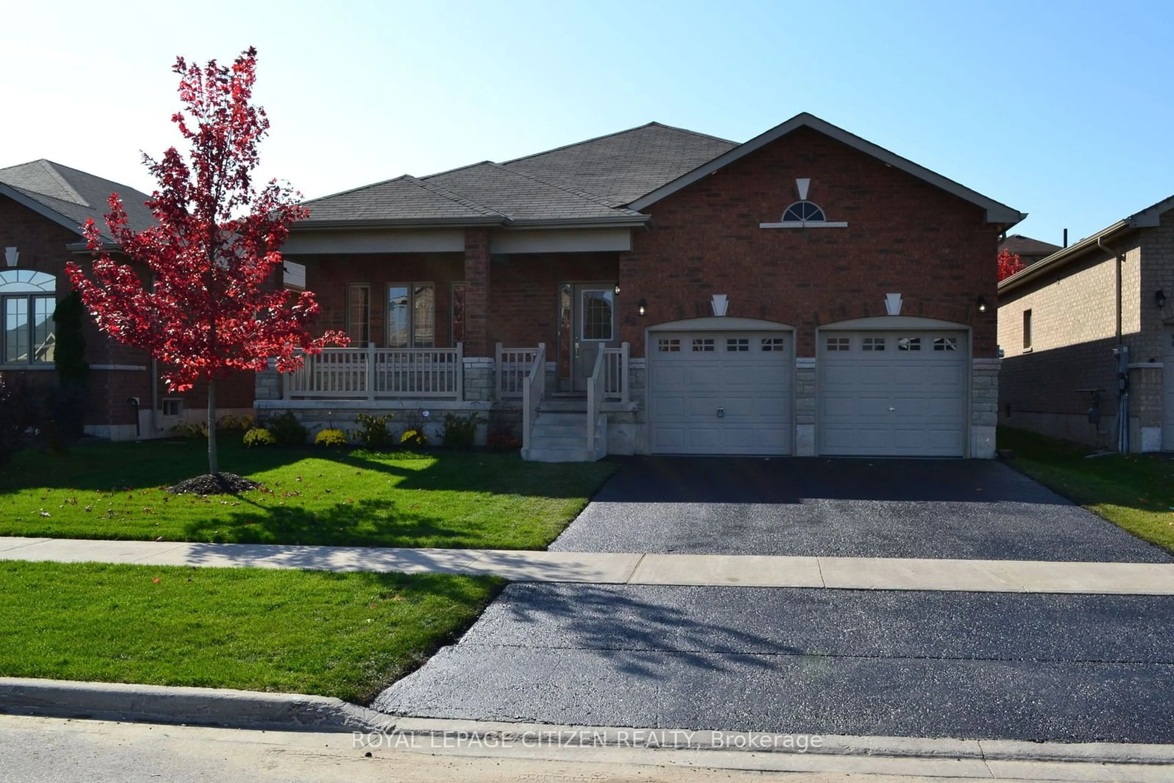 Home with brick exterior material for 80 bellisle Rd, Penetanguishene Ontario L9M 0V6