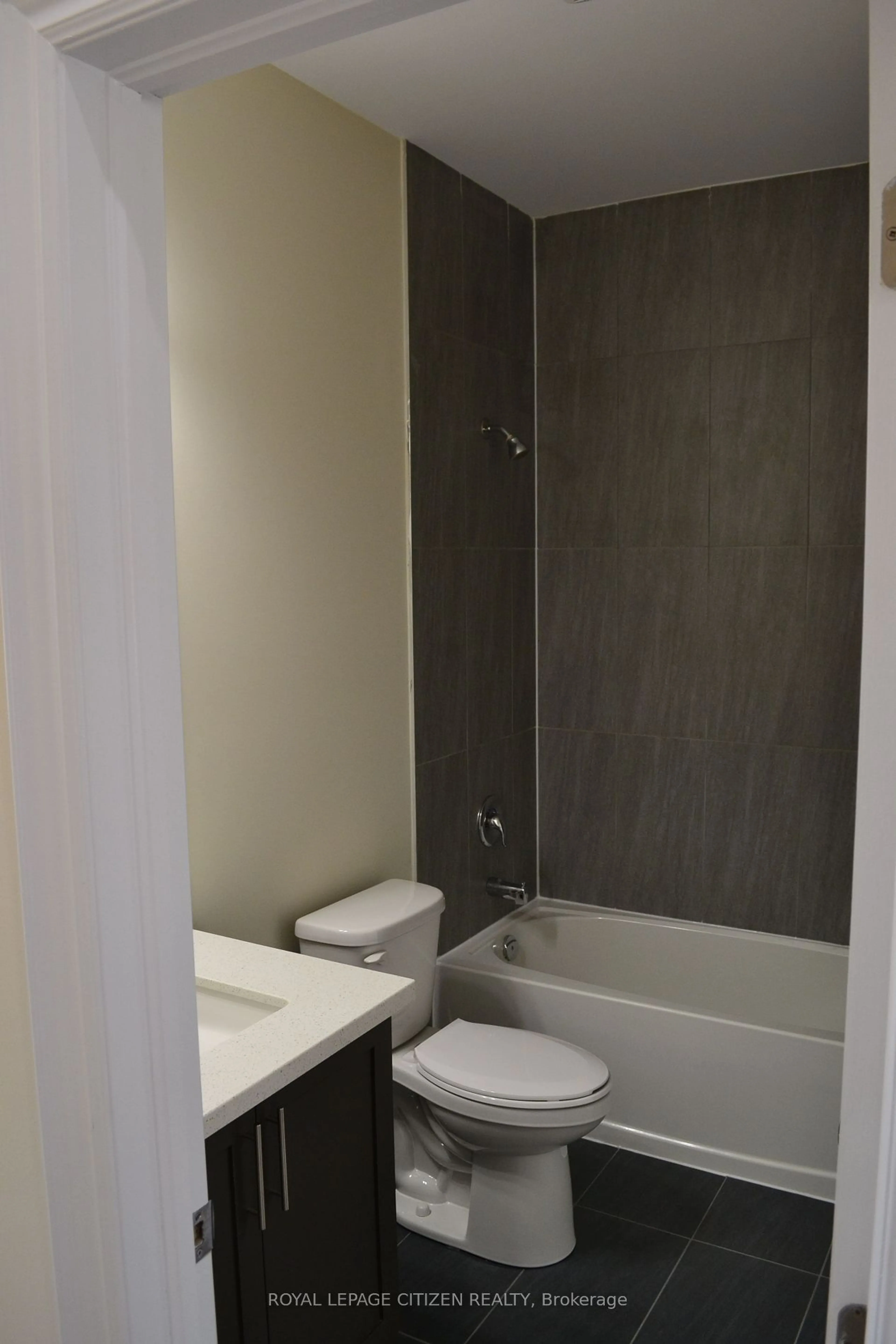 Standard bathroom, unknown floor for 80 bellisle Rd, Penetanguishene Ontario L9M 0V6