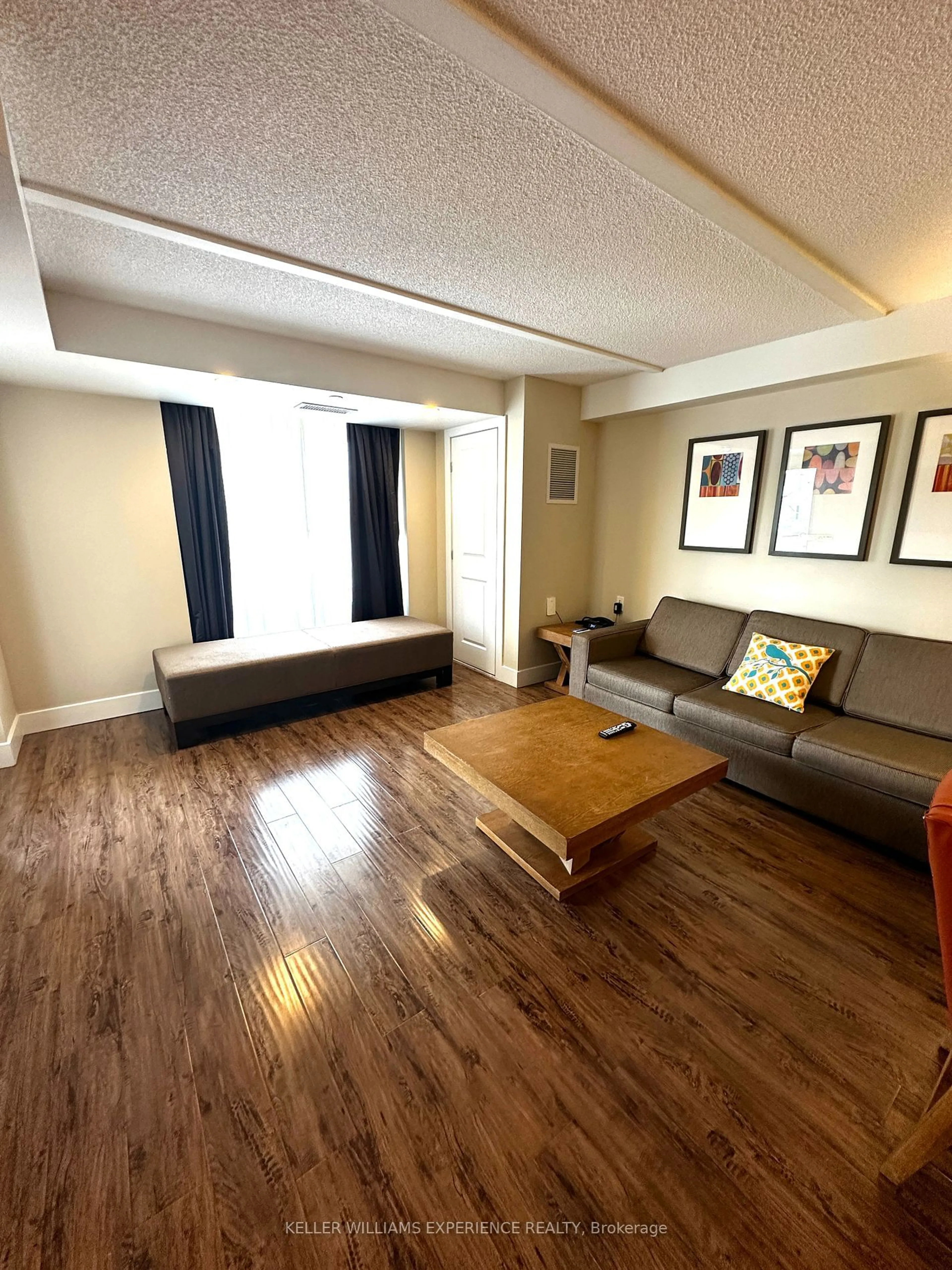 A pic of a room, wood floors for 9 Harbour St #3112/14, Collingwood Ontario L9Y 5B5