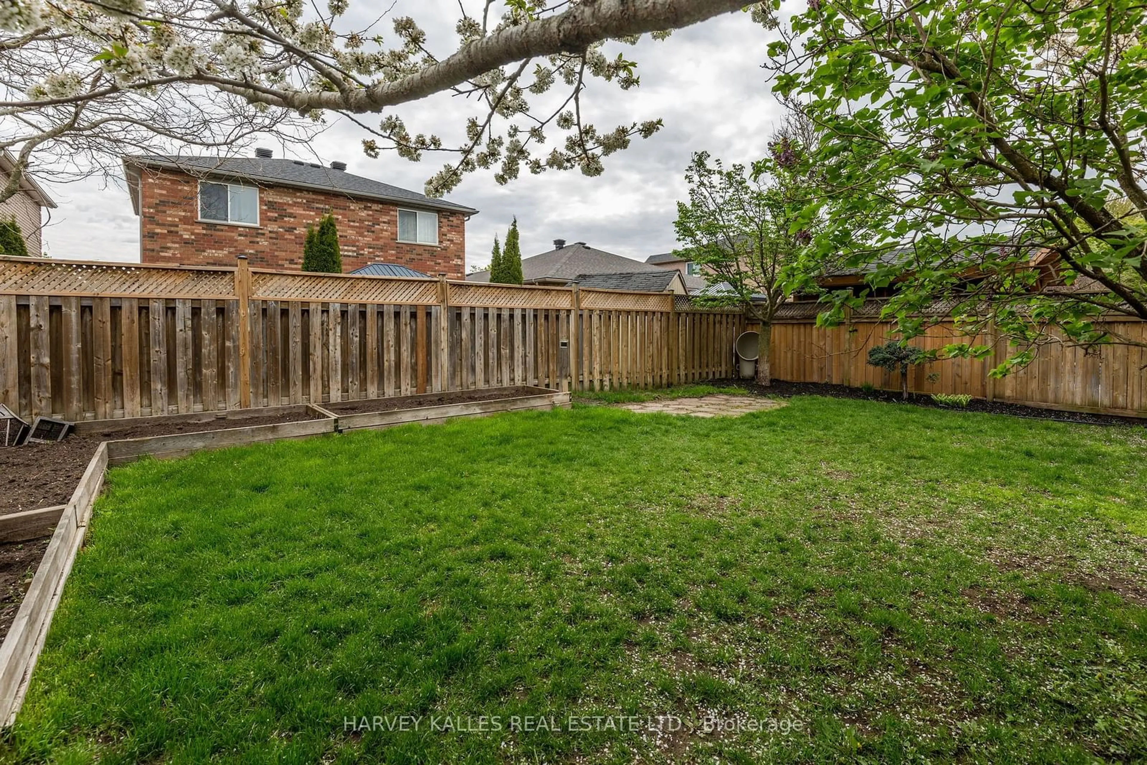 Patio, the fenced backyard for 250 Pringle Dr, Barrie Ontario L4N 0P4