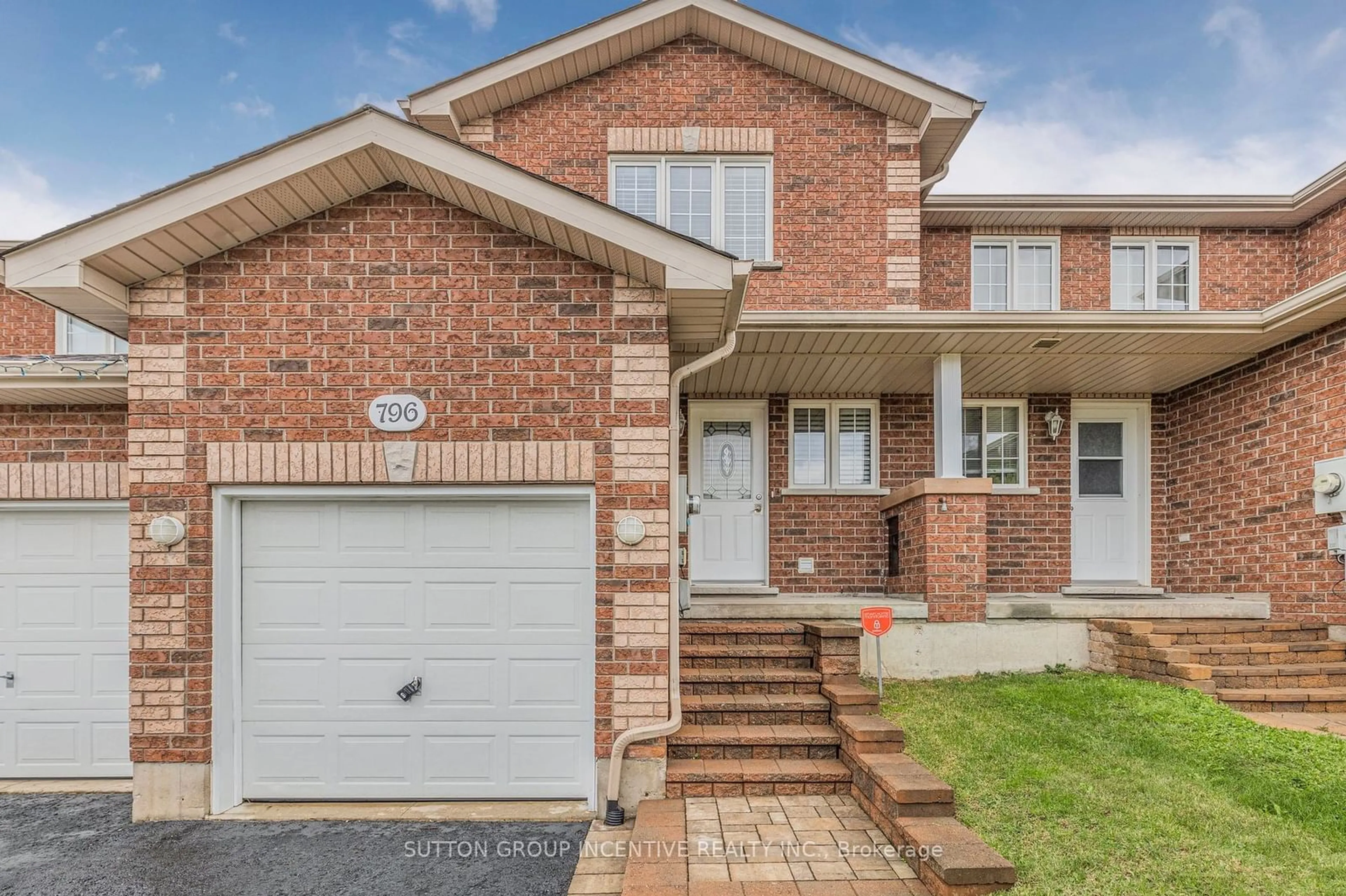 Home with brick exterior material for 796 Coral Springs Lane, Midland Ontario L4R 0A1