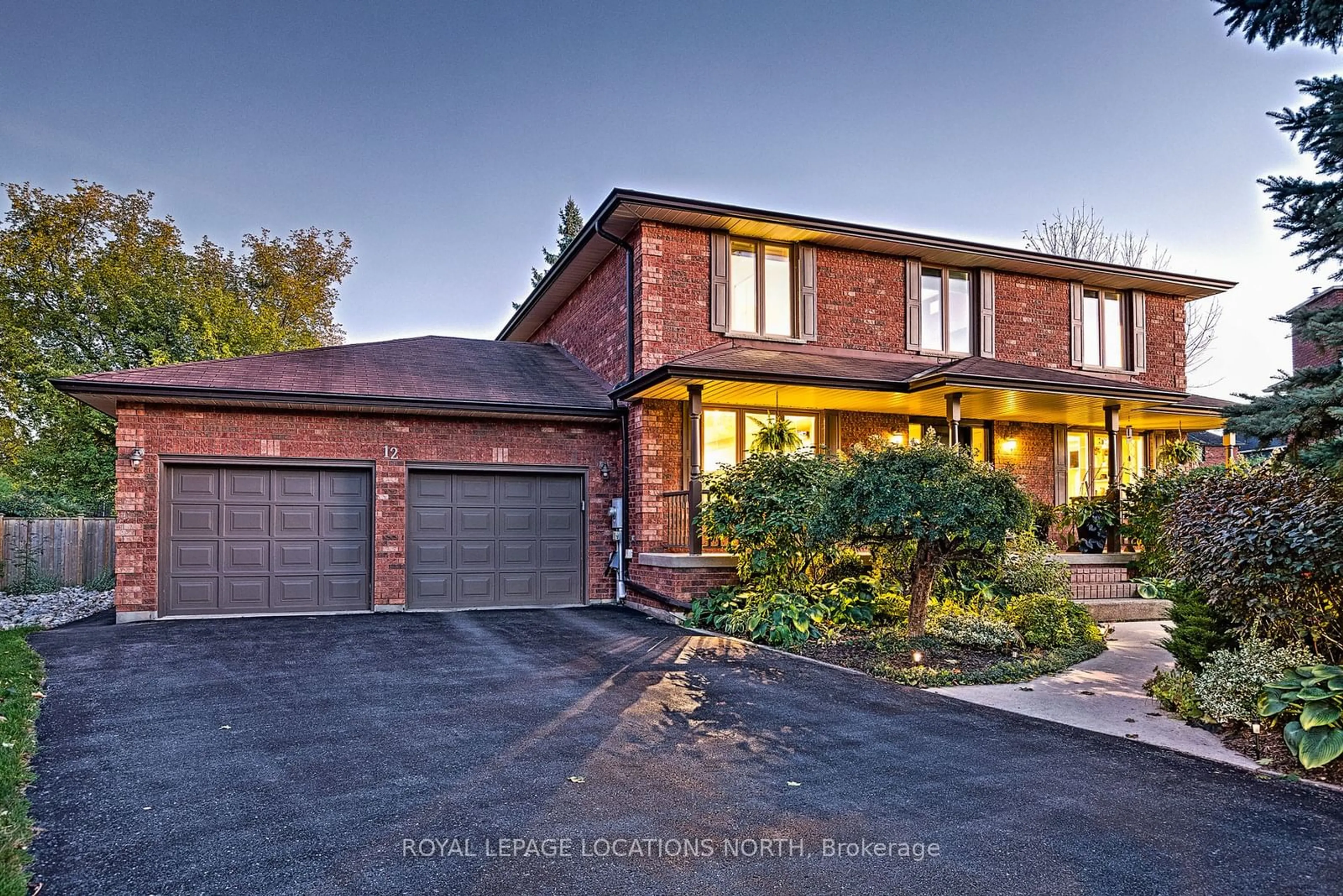 Home with brick exterior material for 12 Smart Crt, Collingwood Ontario L9Y 4S1