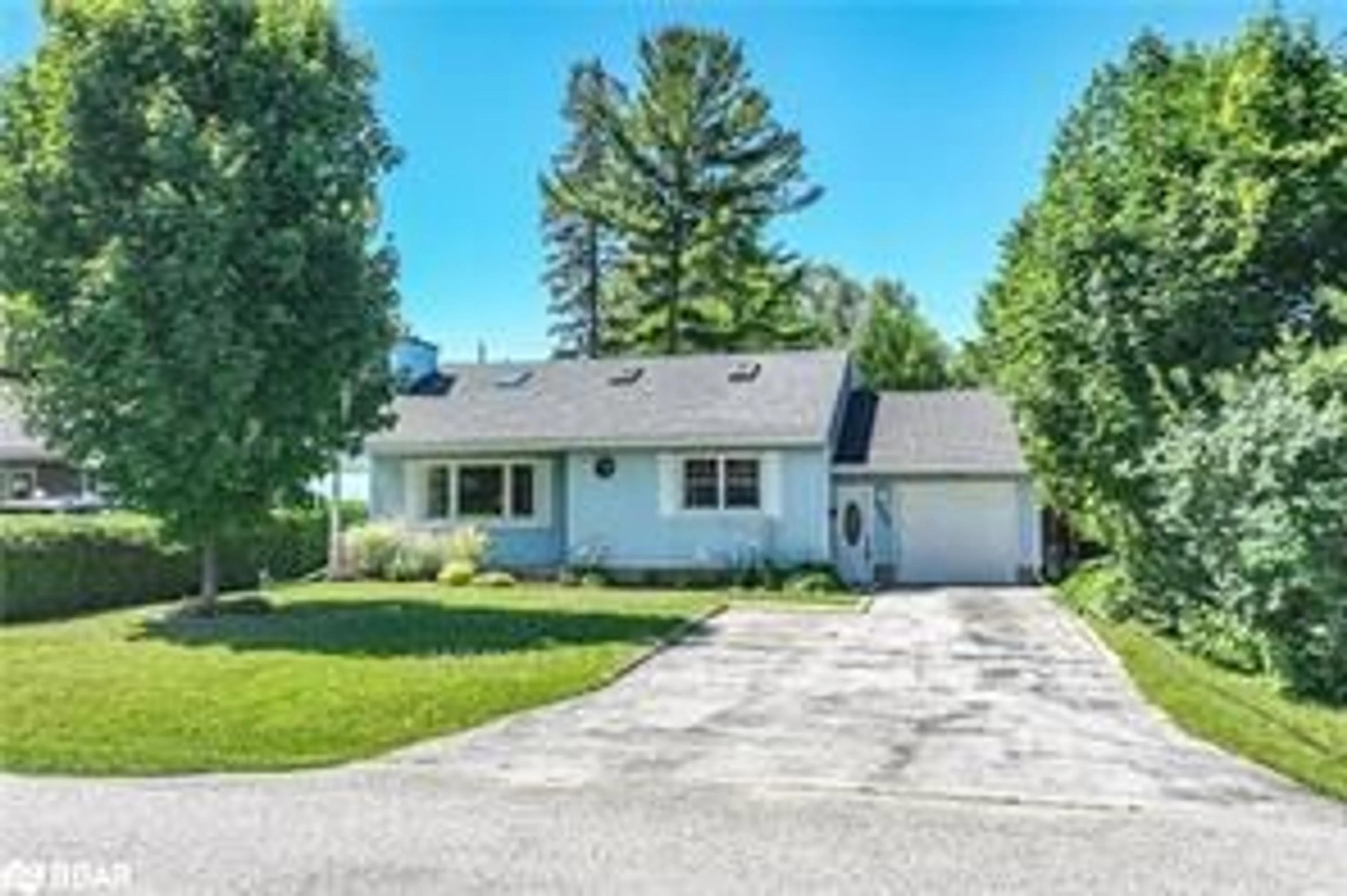 Frontside or backside of a home, cottage for 326 Crawford St, Orillia Ontario L3V 1K1