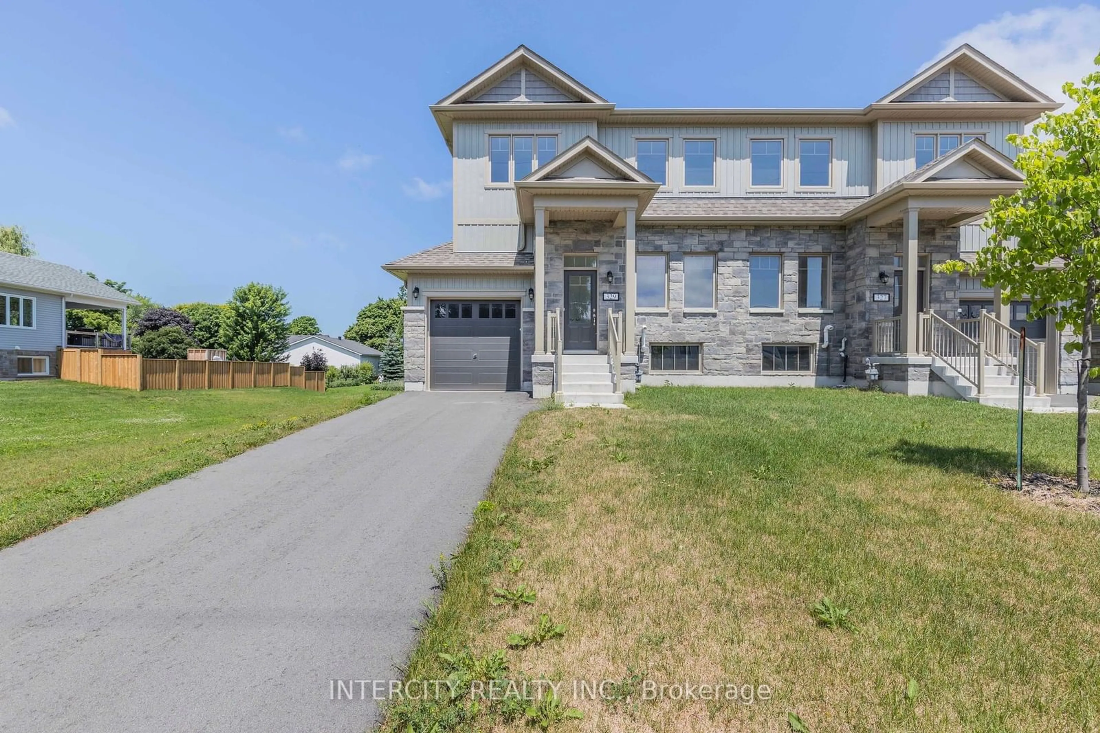 Frontside or backside of a home, the street view for 329 Quebec St, Clearview Ontario L0M 1S0