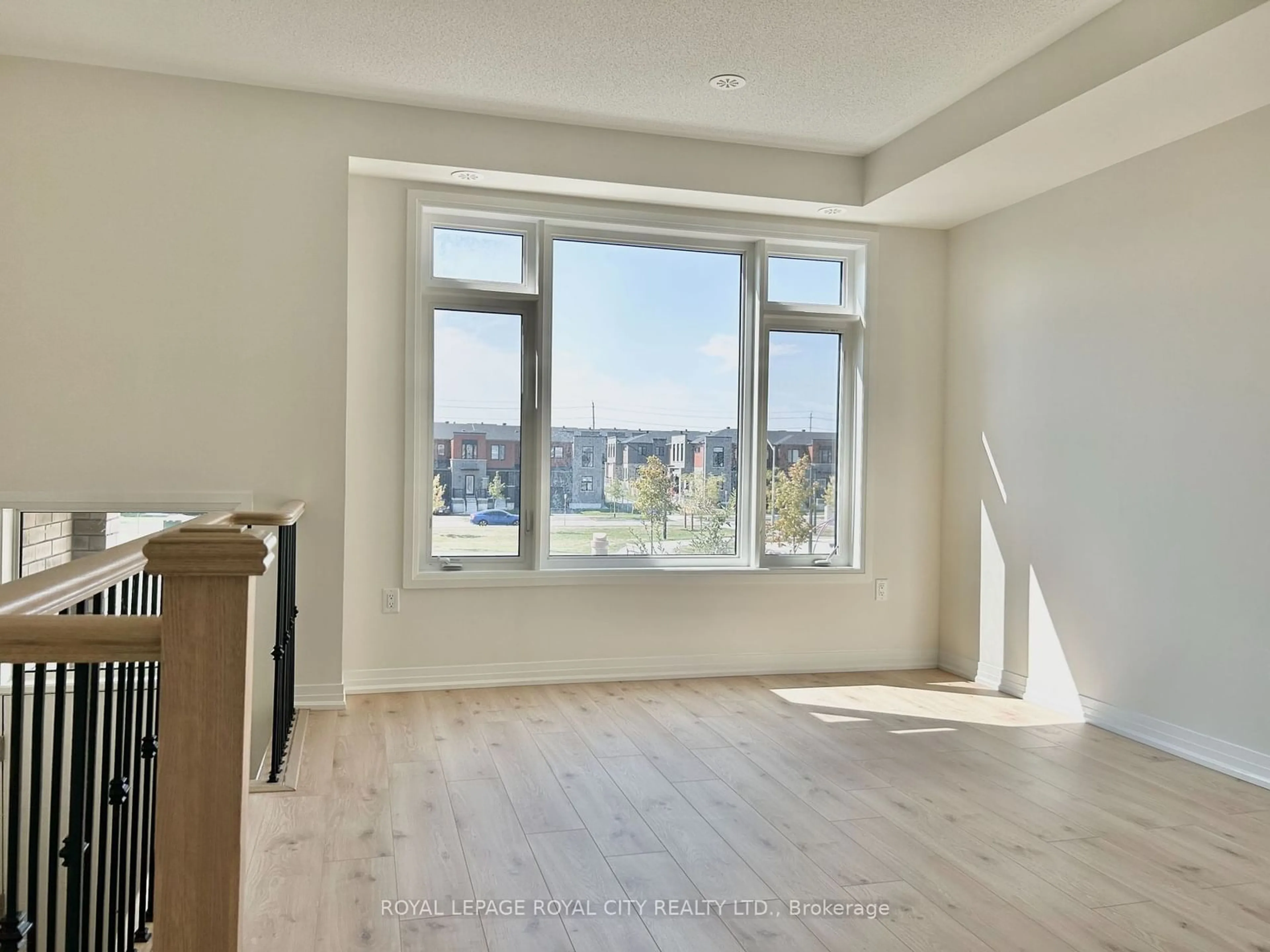 A pic of a room, wood floors for 11 Cherry Hill Lane, Barrie Ontario L9J 0M7