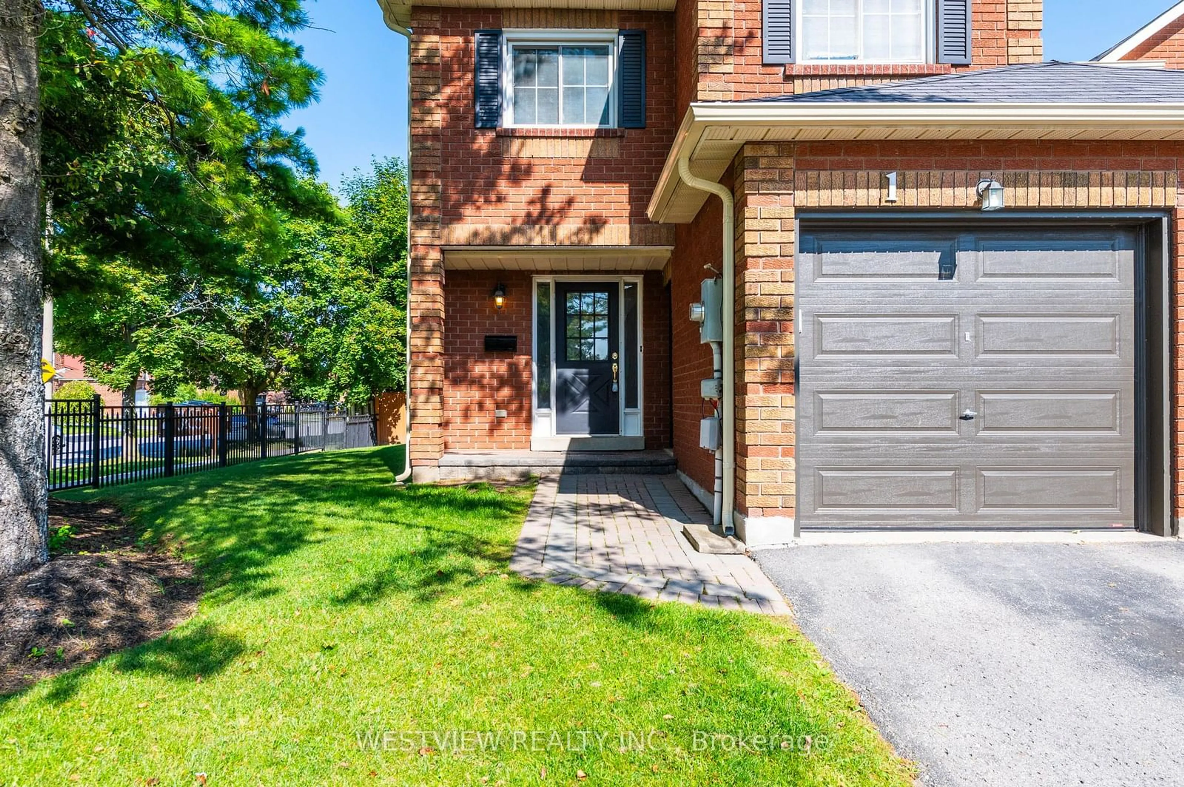 Home with brick exterior material for 165 Kozlov St #1, Barrie Ontario L4N 7M7